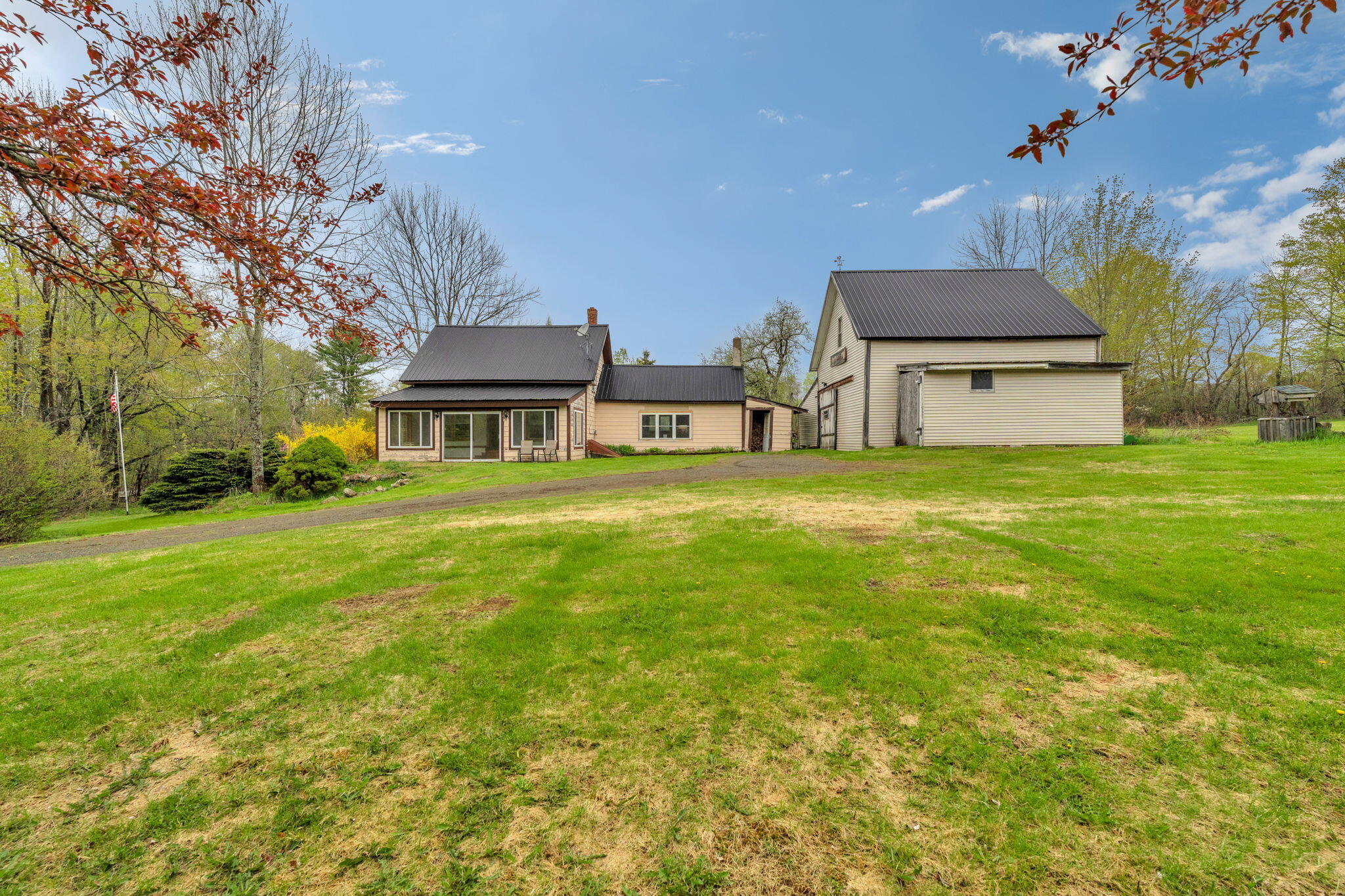 402 Webb Ridge Road Property Photo 35