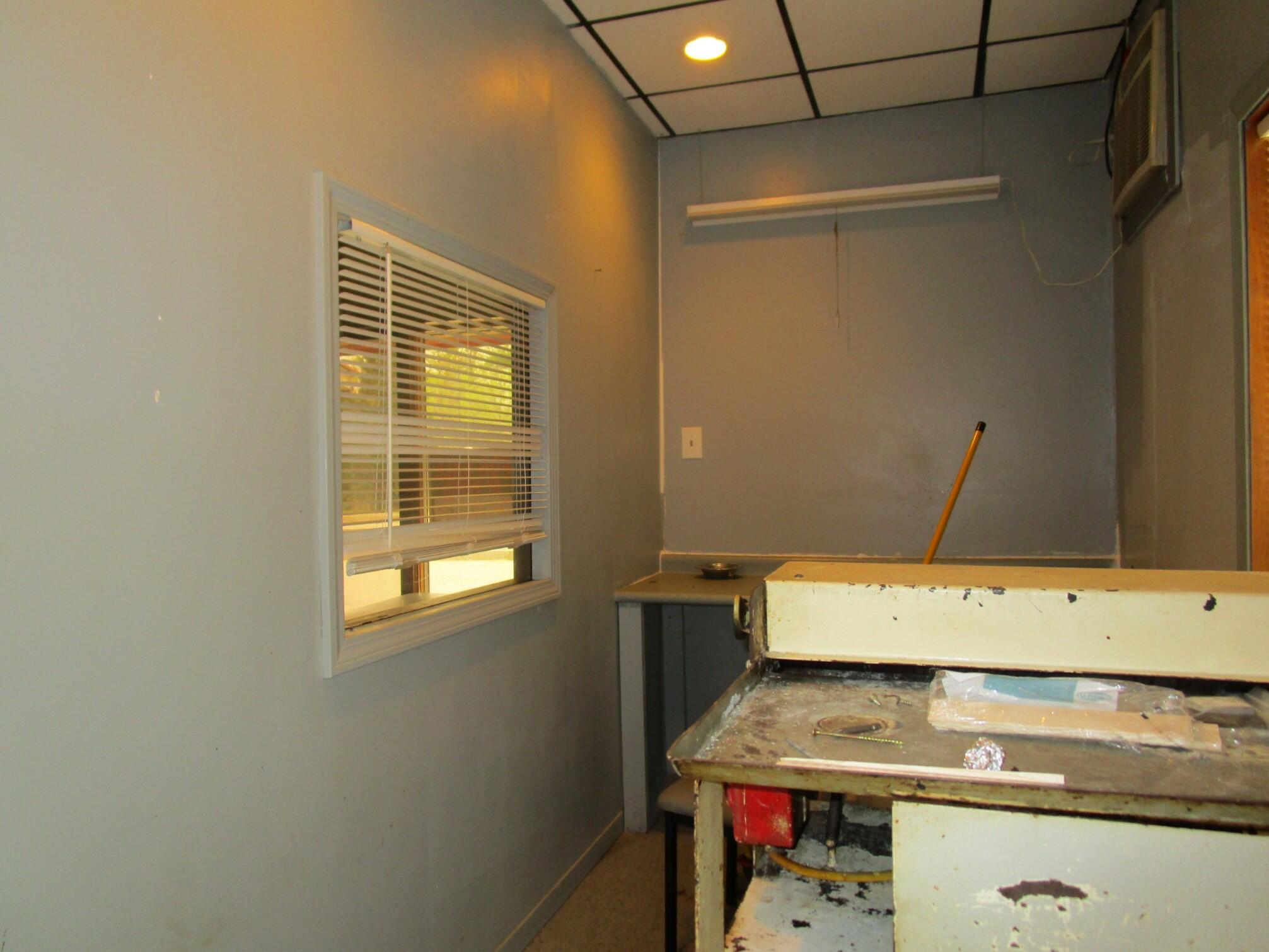 206 Main Street Property Photo 21