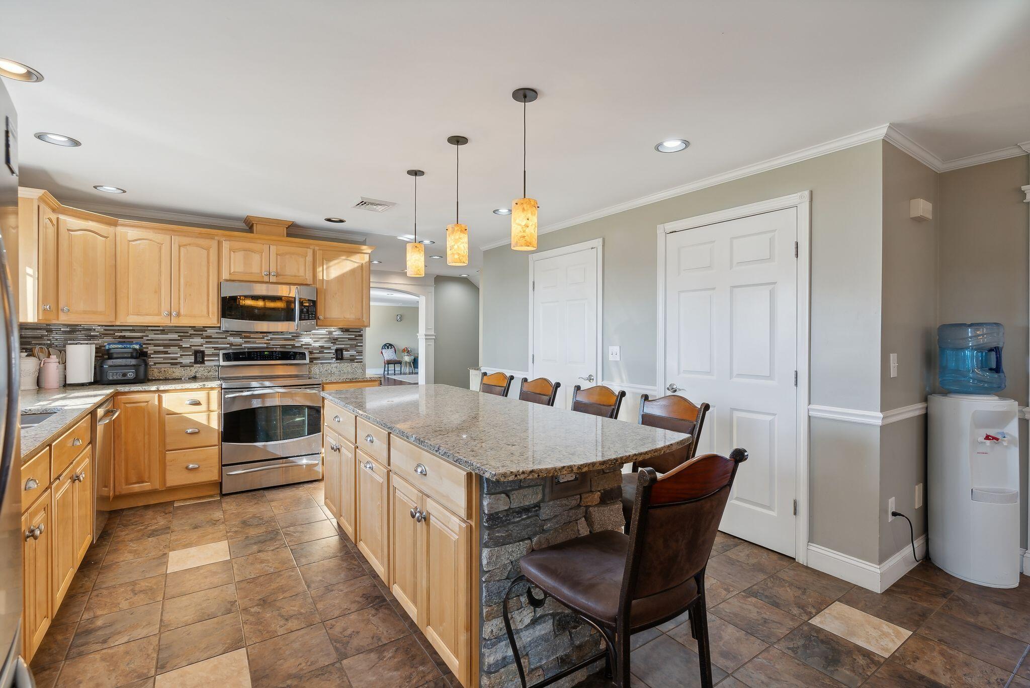 78 + 98 Hussey Hill Road Property Photo 34