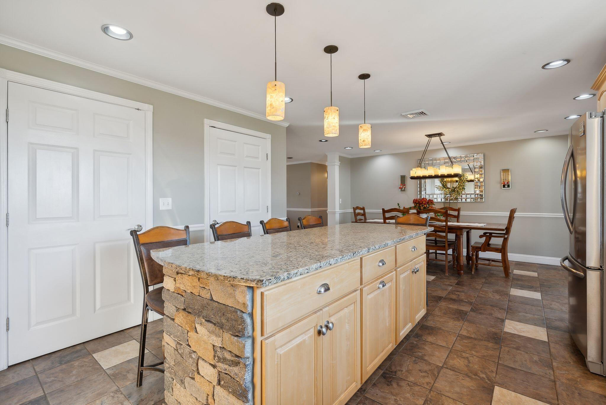 78 + 98 Hussey Hill Road Property Photo 35