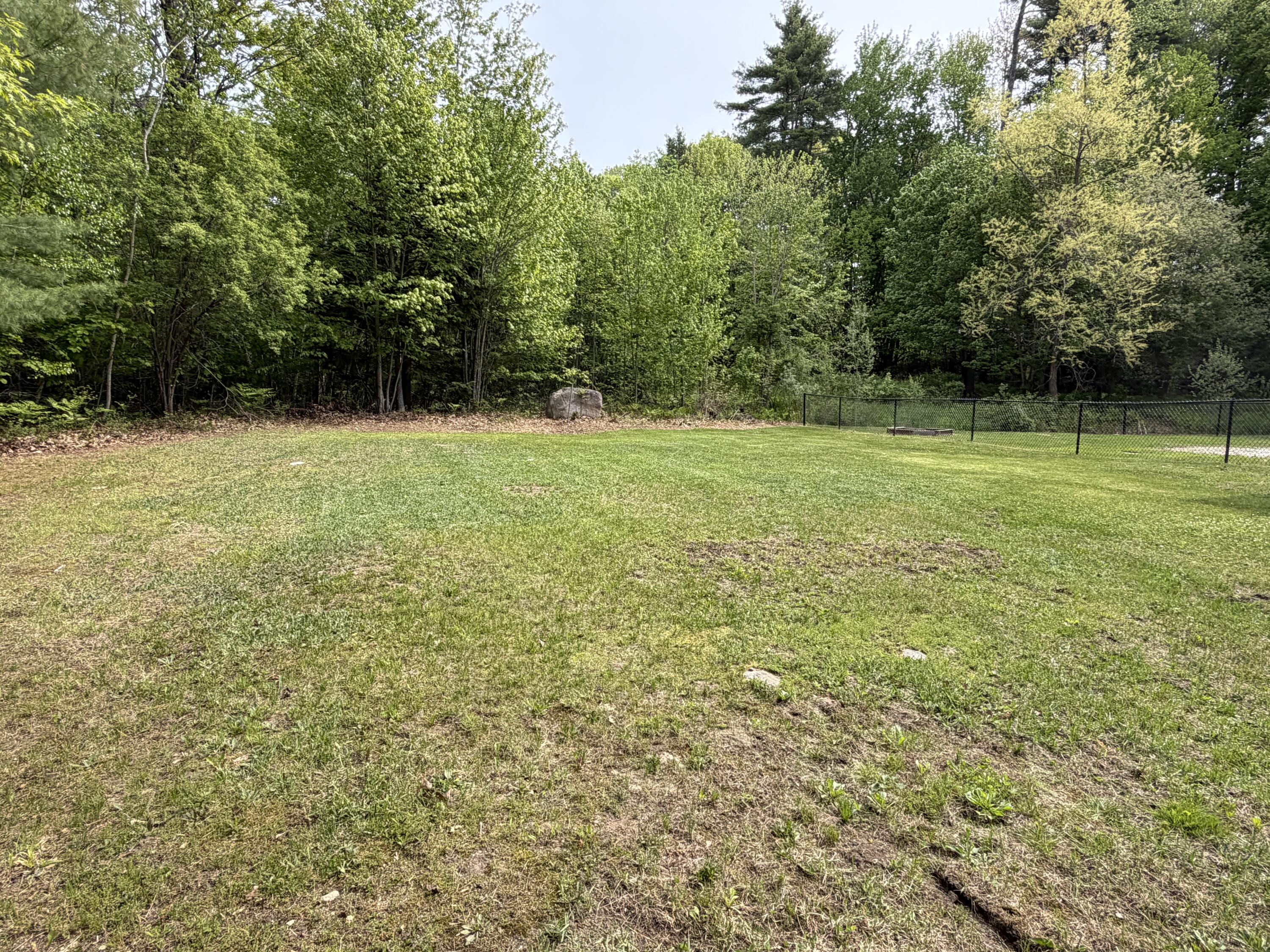 472 School Street Property Photo 7