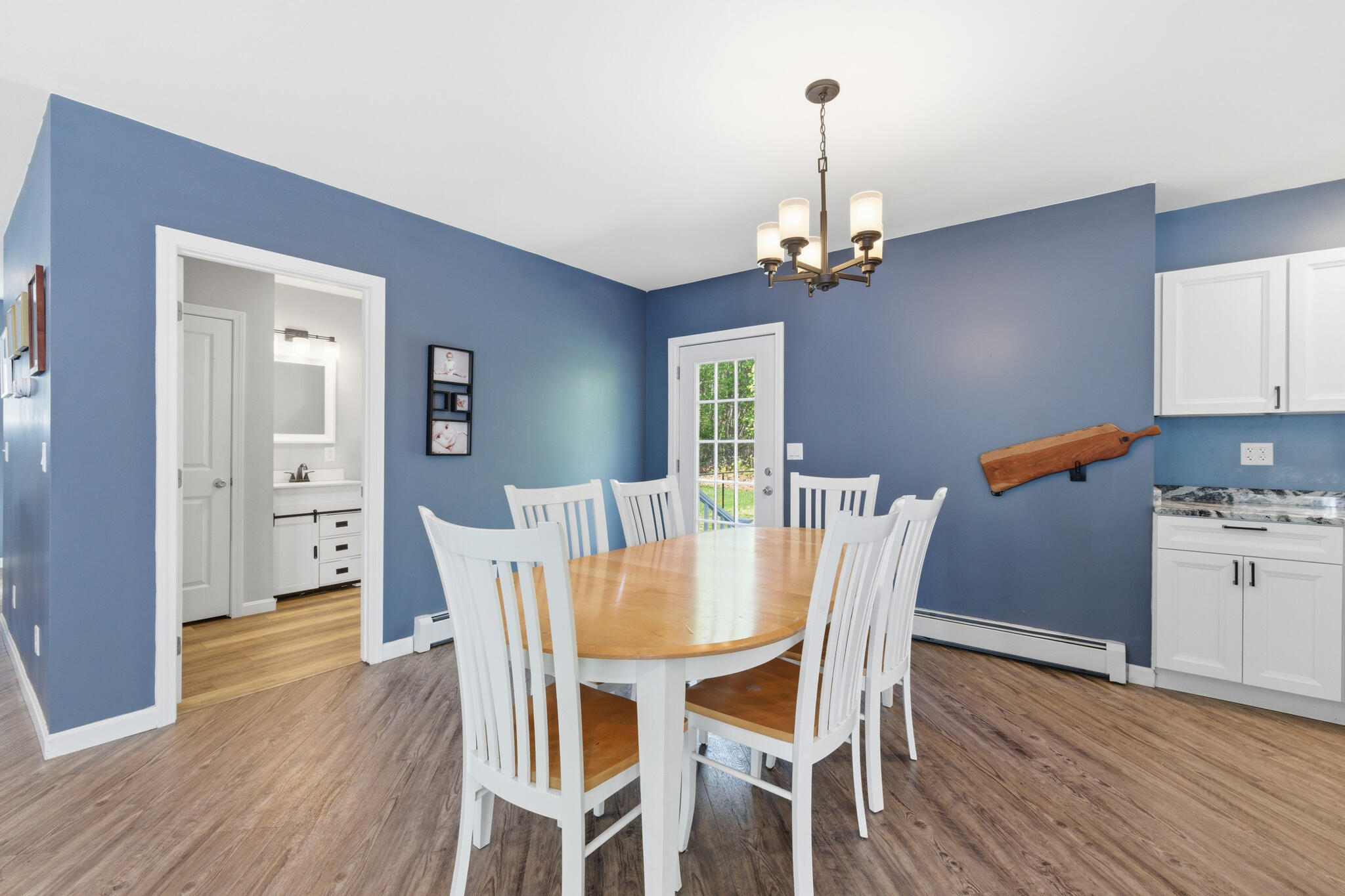 472 School Street Property Photo 13
