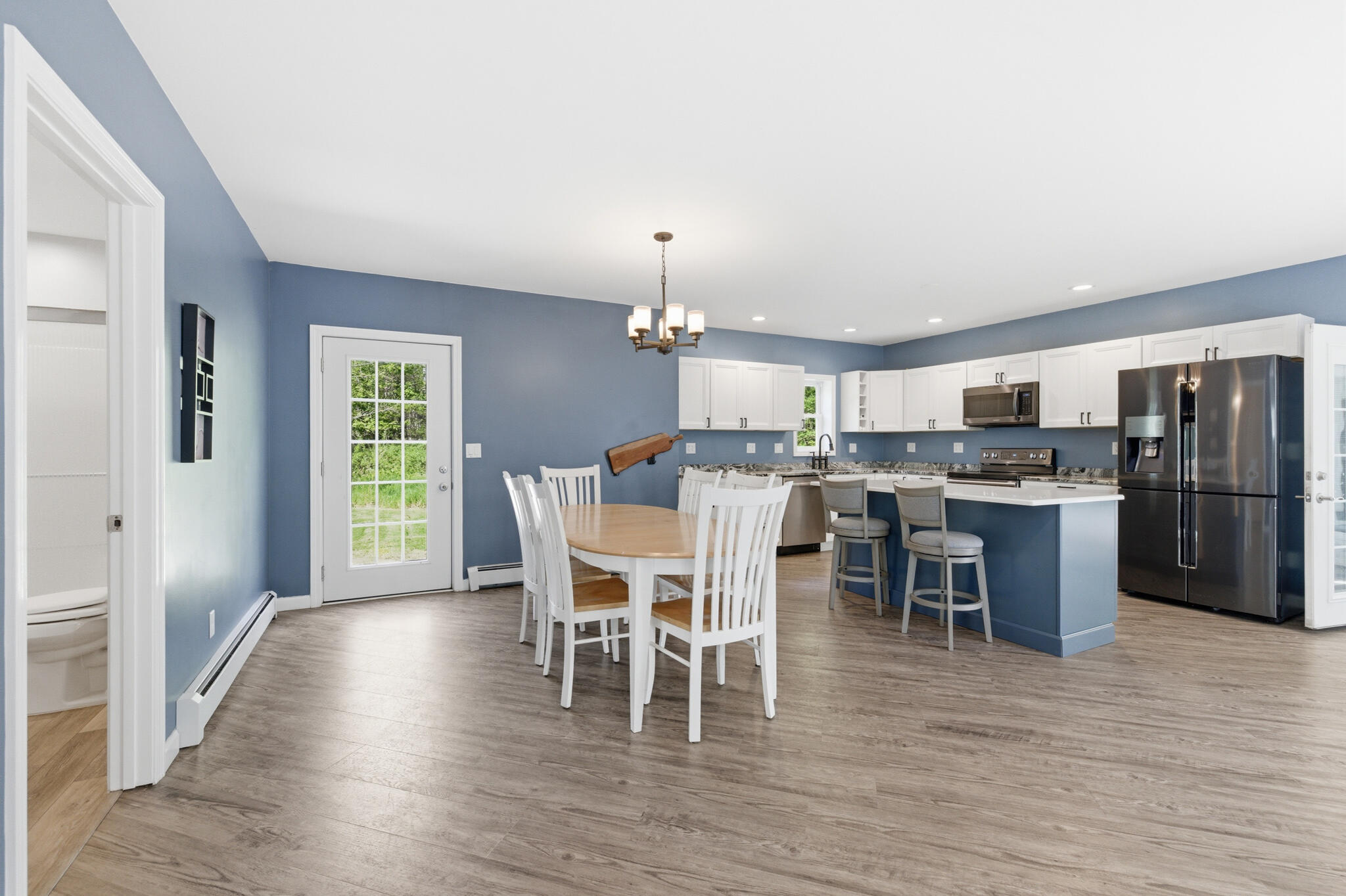 472 School Street Property Photo 17