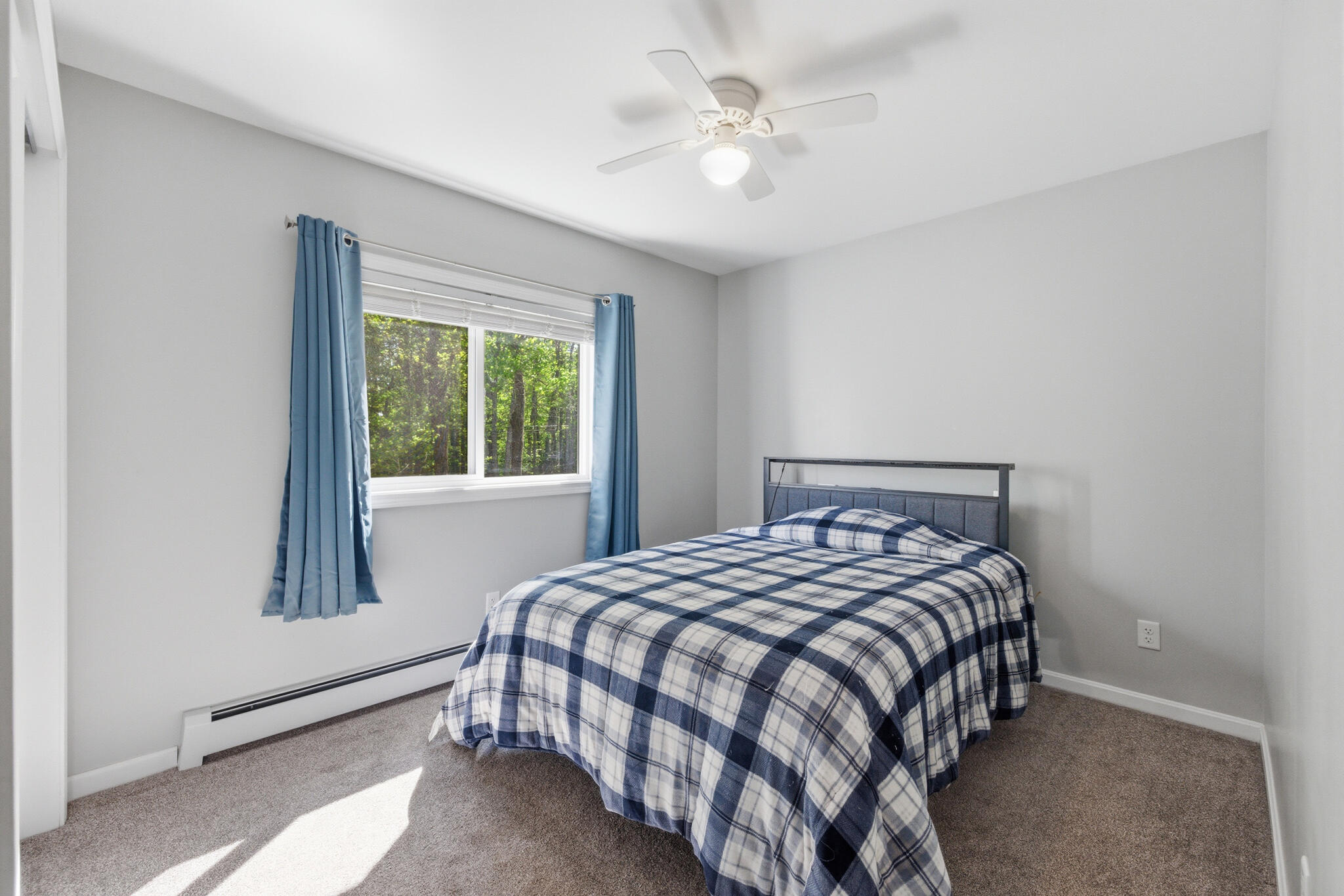 472 School Street Property Photo 25