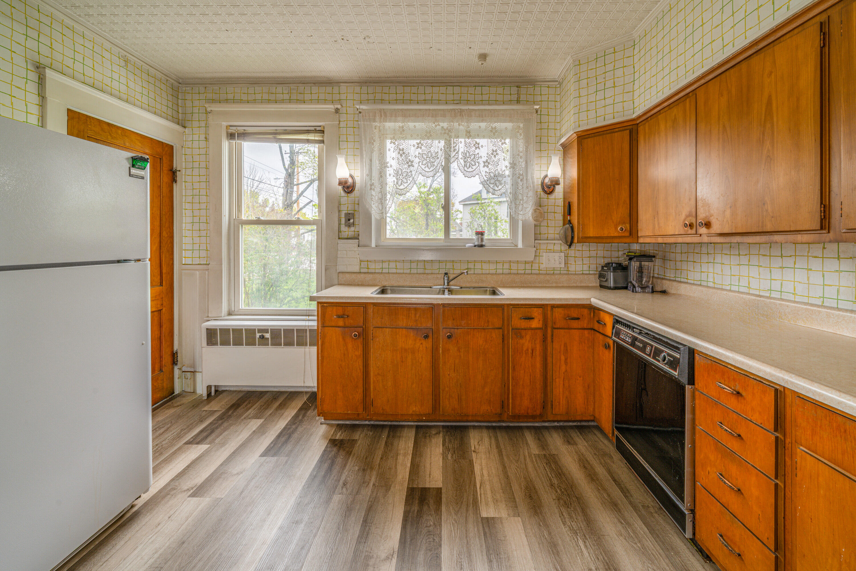 744 Hammond Street Property Photo 11
