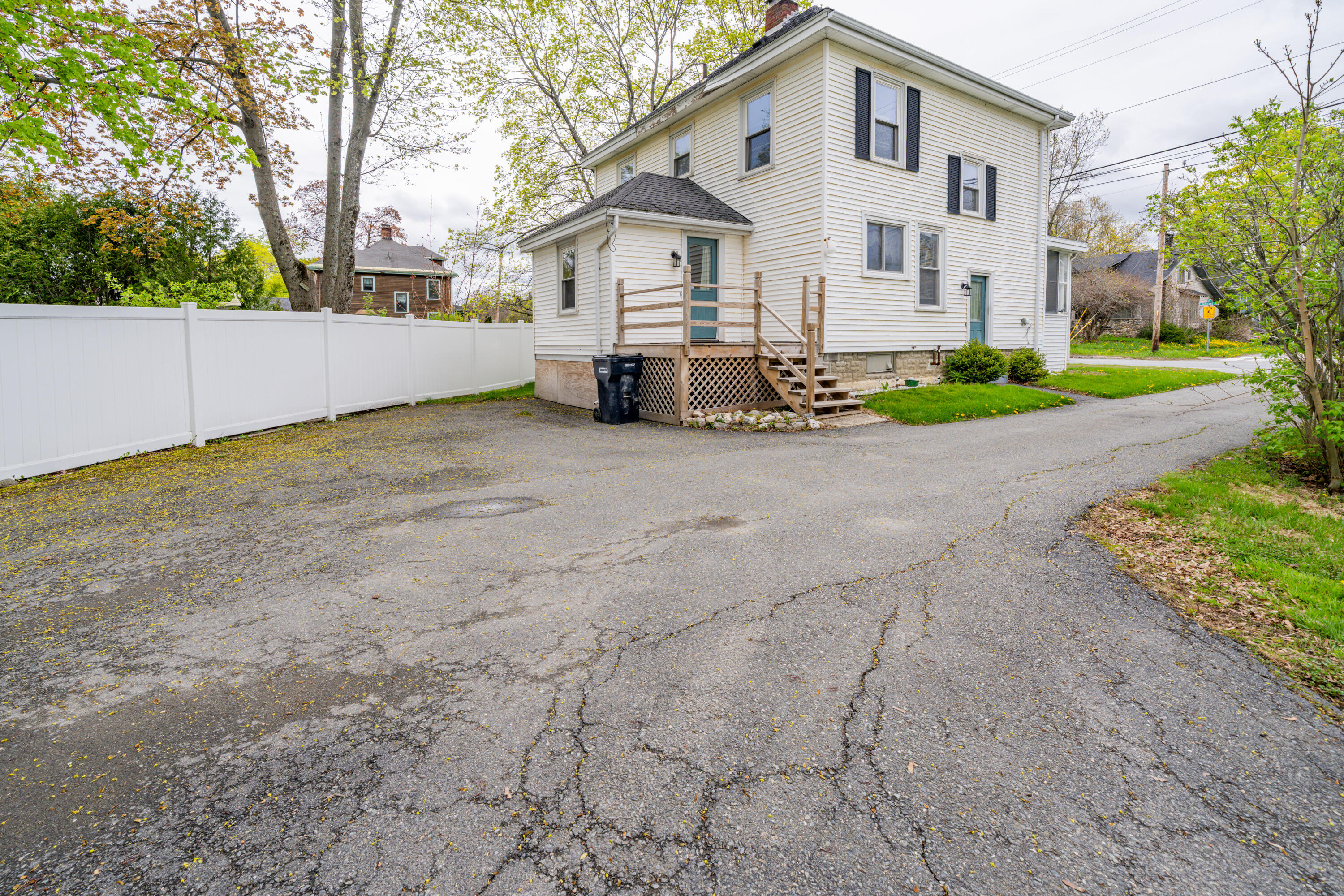 744 Hammond Street Property Photo 47