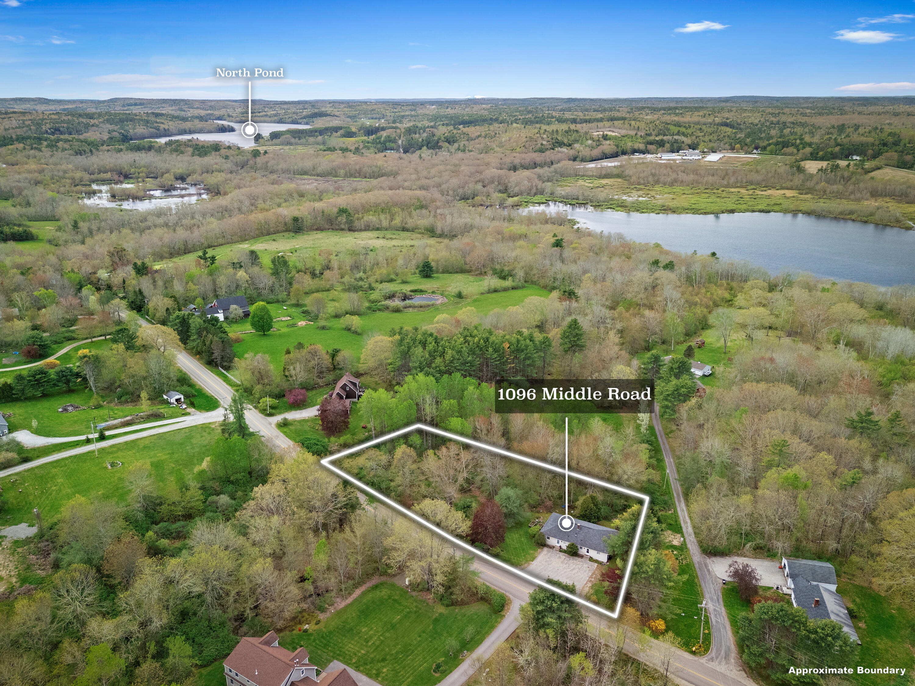 1096 Middle Road Property Photo 1