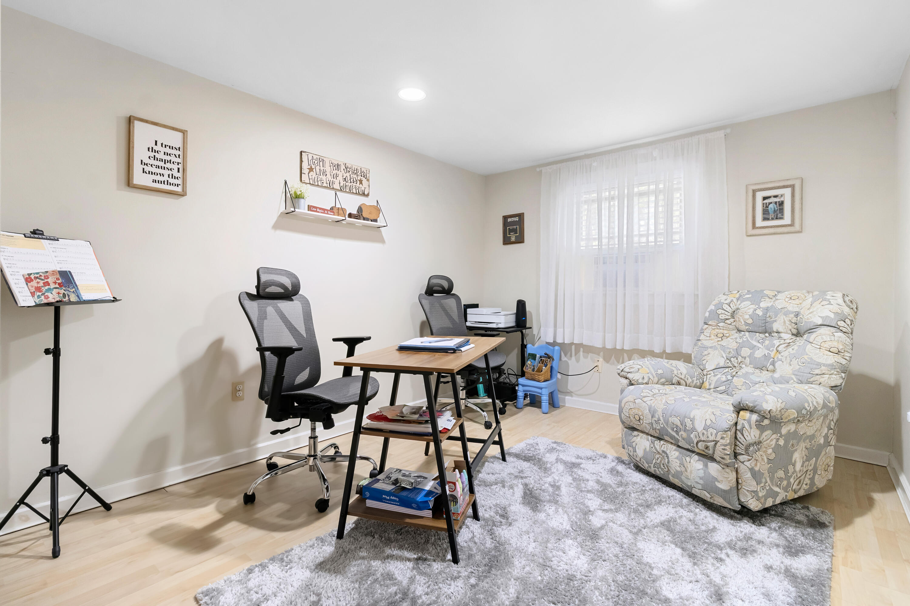 1096 Middle Road Property Photo 20