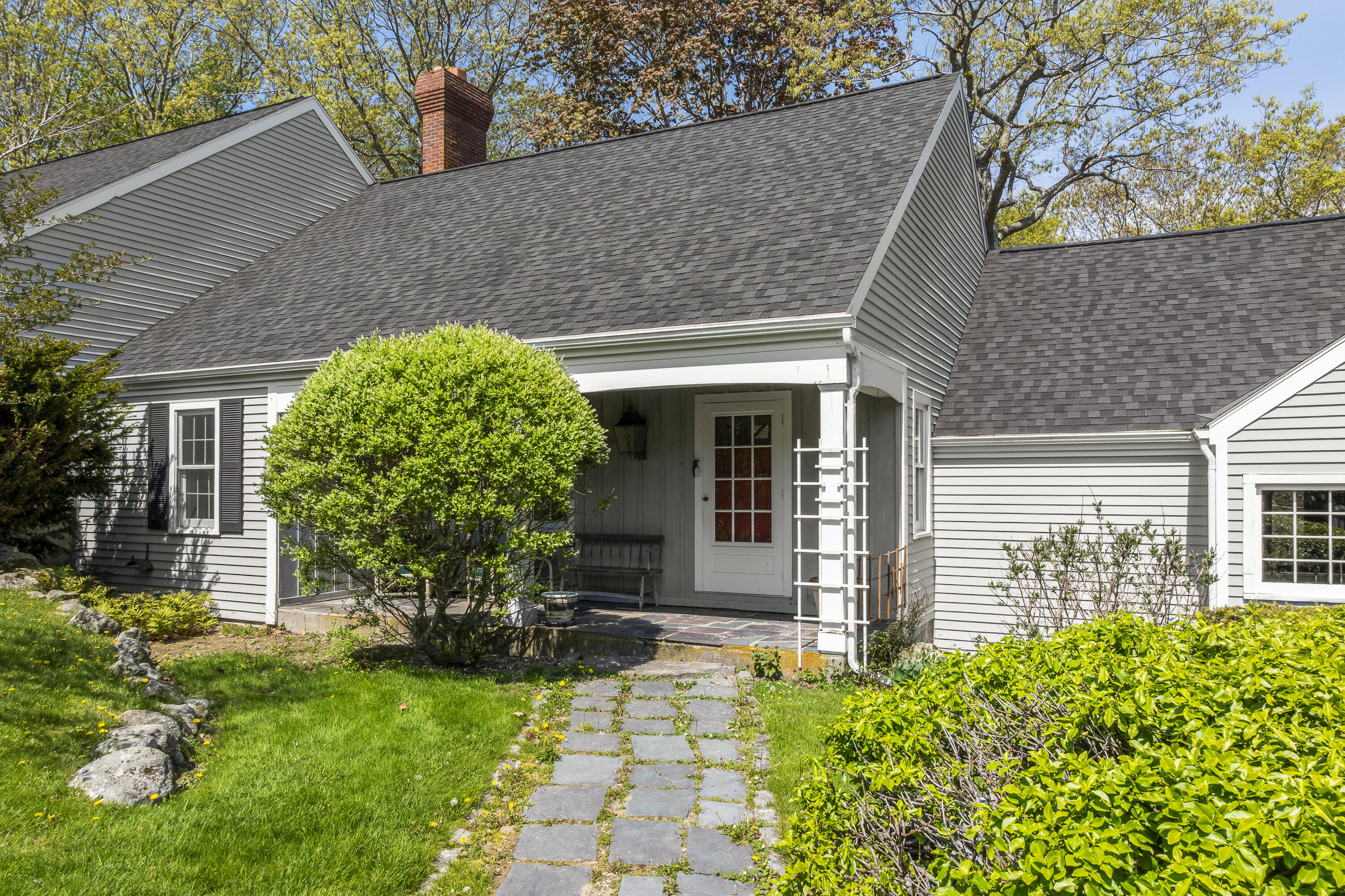 31 Woodward Farm Road Property Photo 9