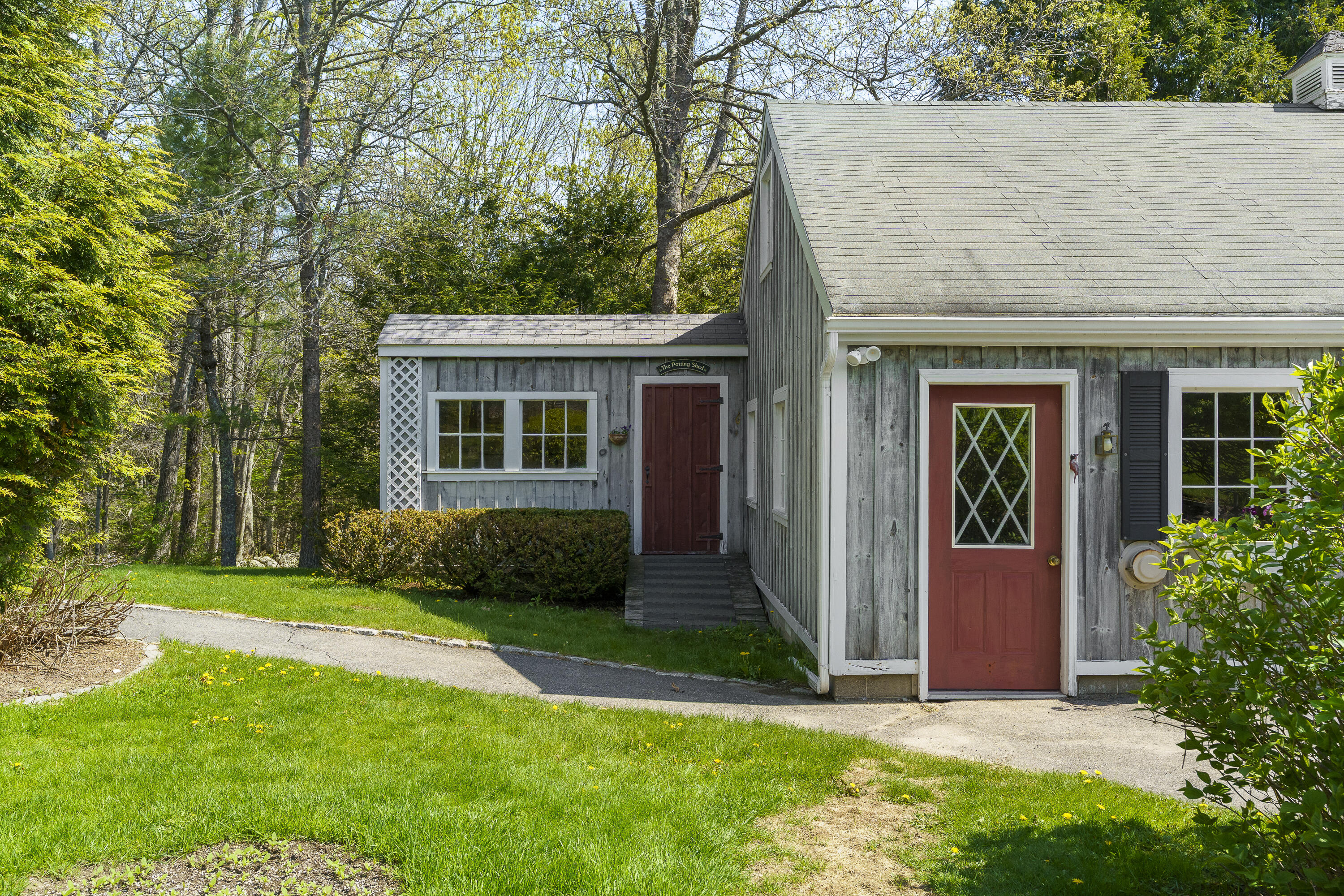 31 Woodward Farm Road Property Photo 46