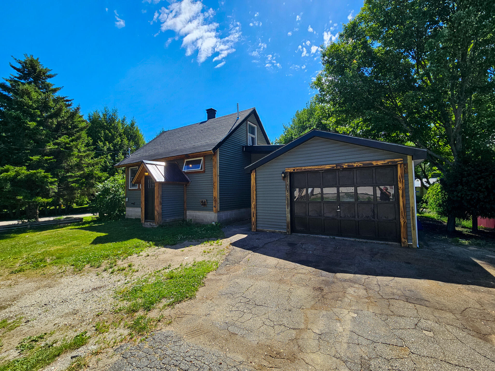 14 Helen Street Property Photo 6