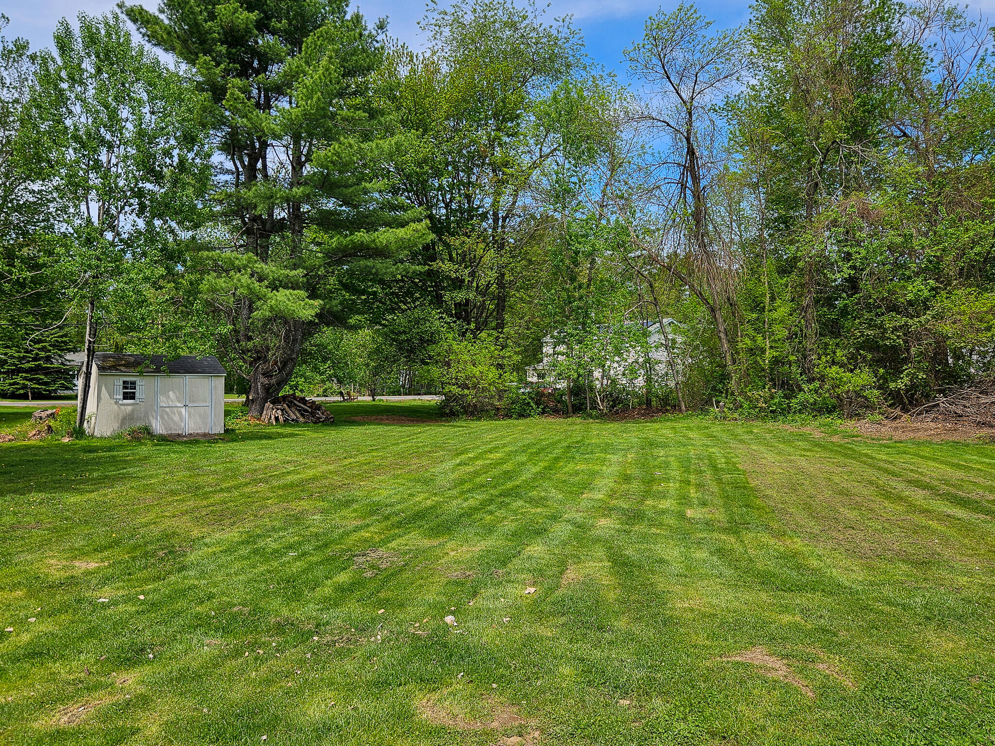 14 Helen Street Property Photo 30