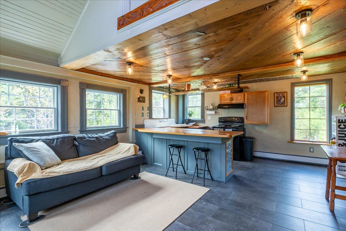 33 Blake Farm Road Property Photo 10