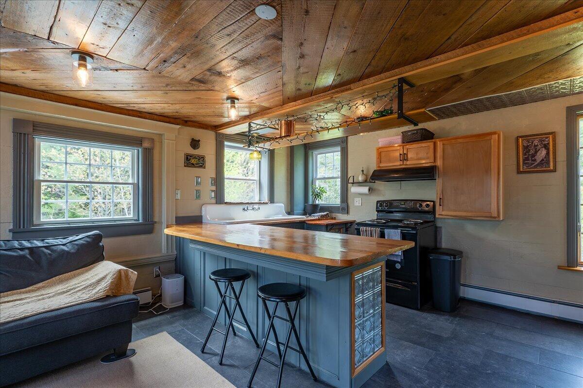 33 Blake Farm Road Property Photo 13