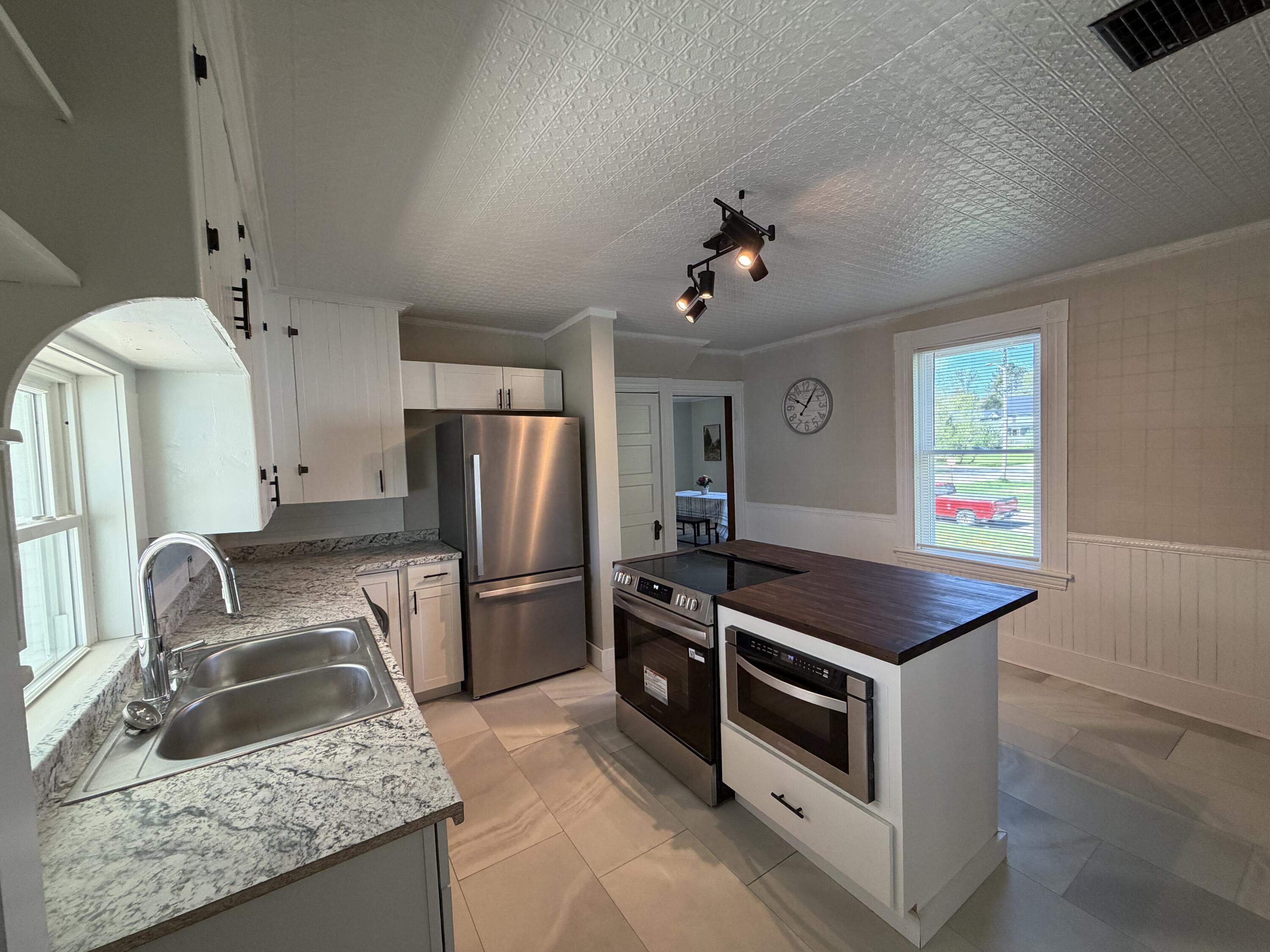 7 Cleveland Street Property Photo 6