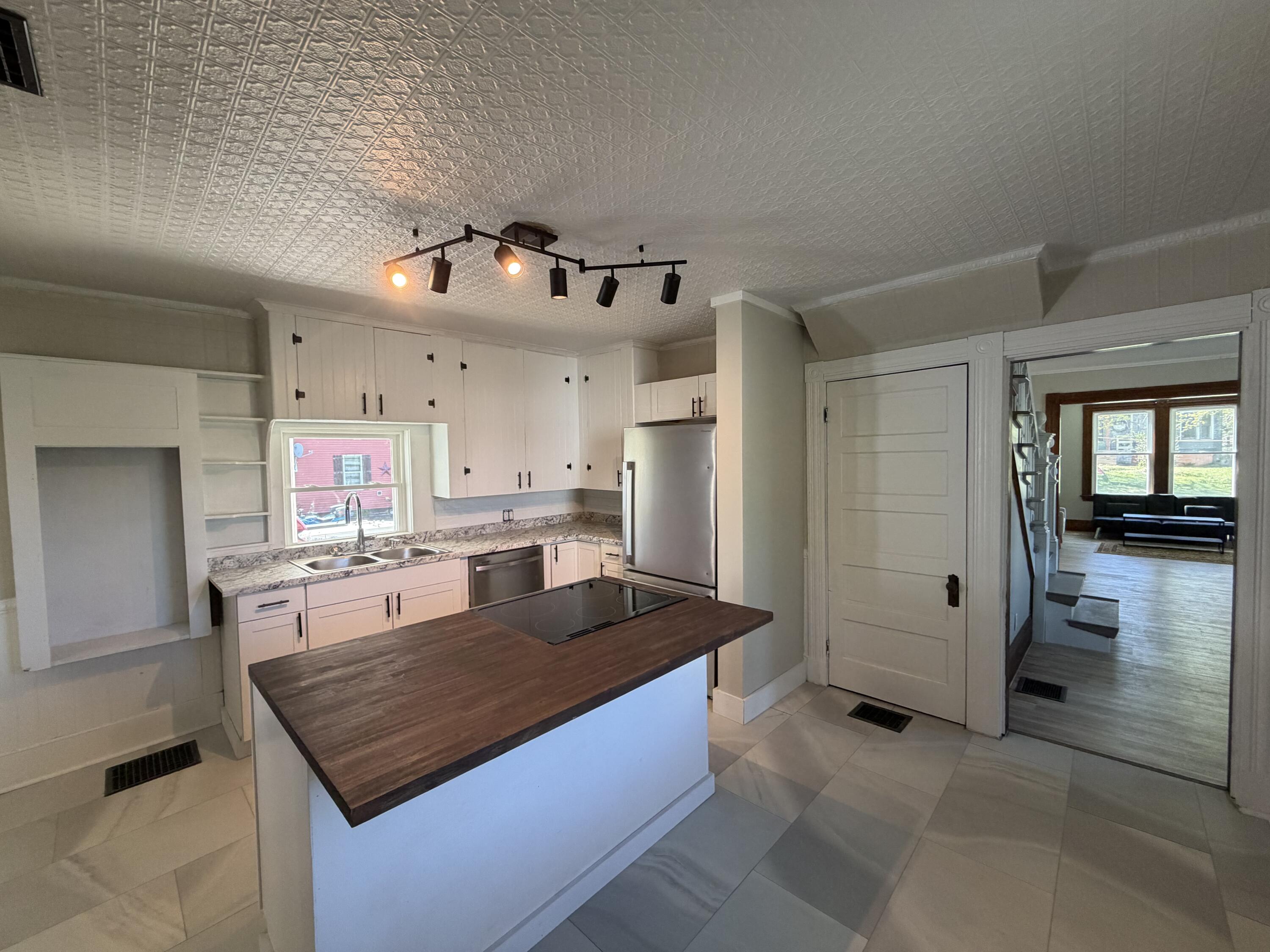 7 Cleveland Street Property Photo 7