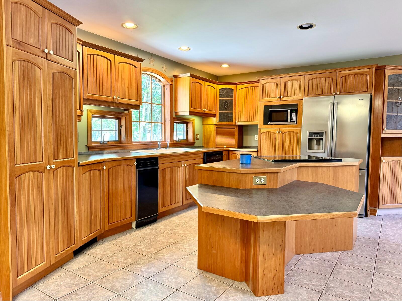 37 Page Avenue Property Photo 16
