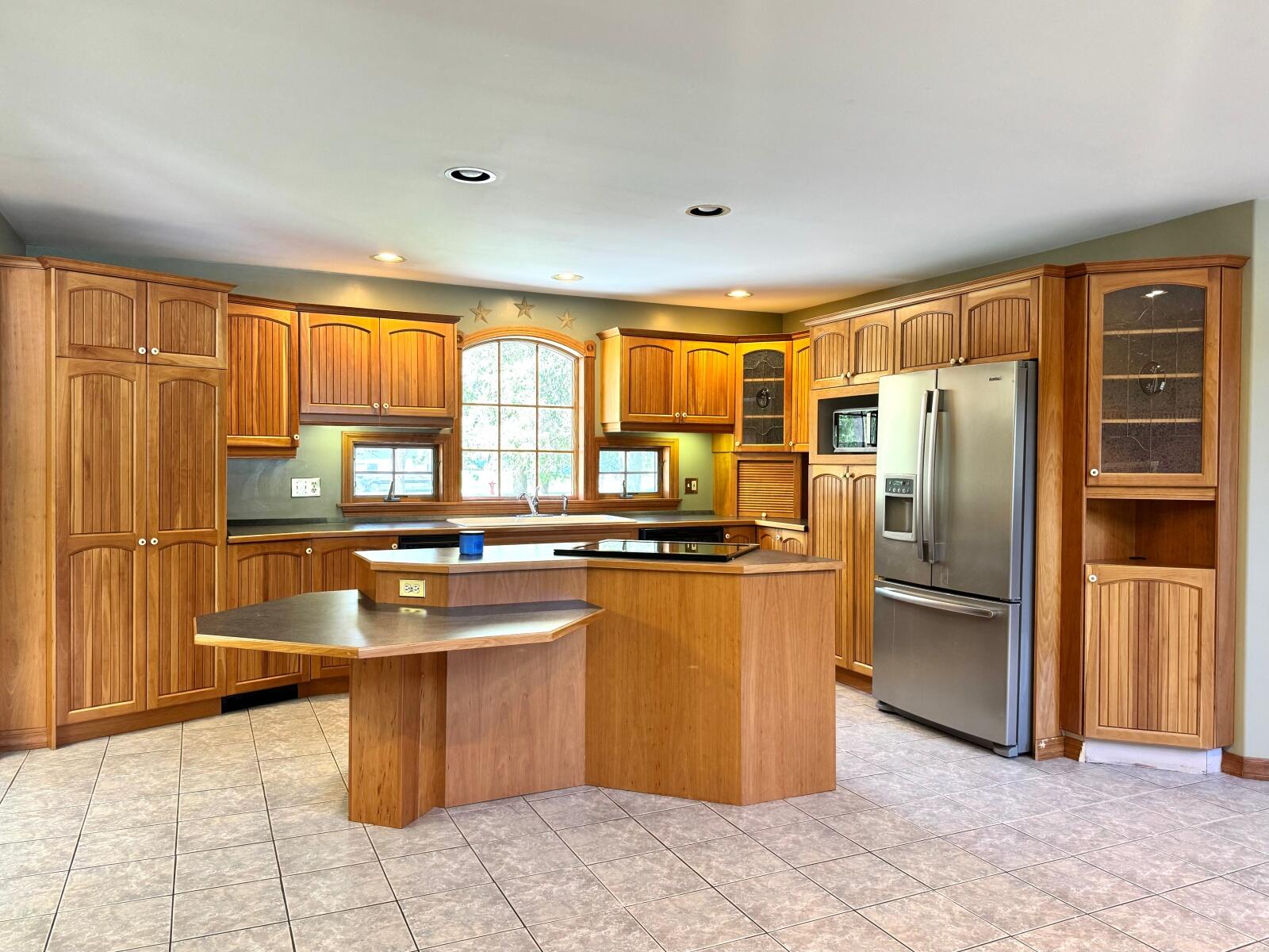 37 Page Avenue Property Photo 17