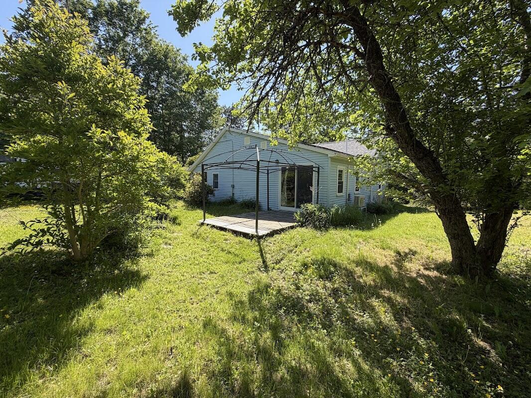 1183 River Road Property Photo 3