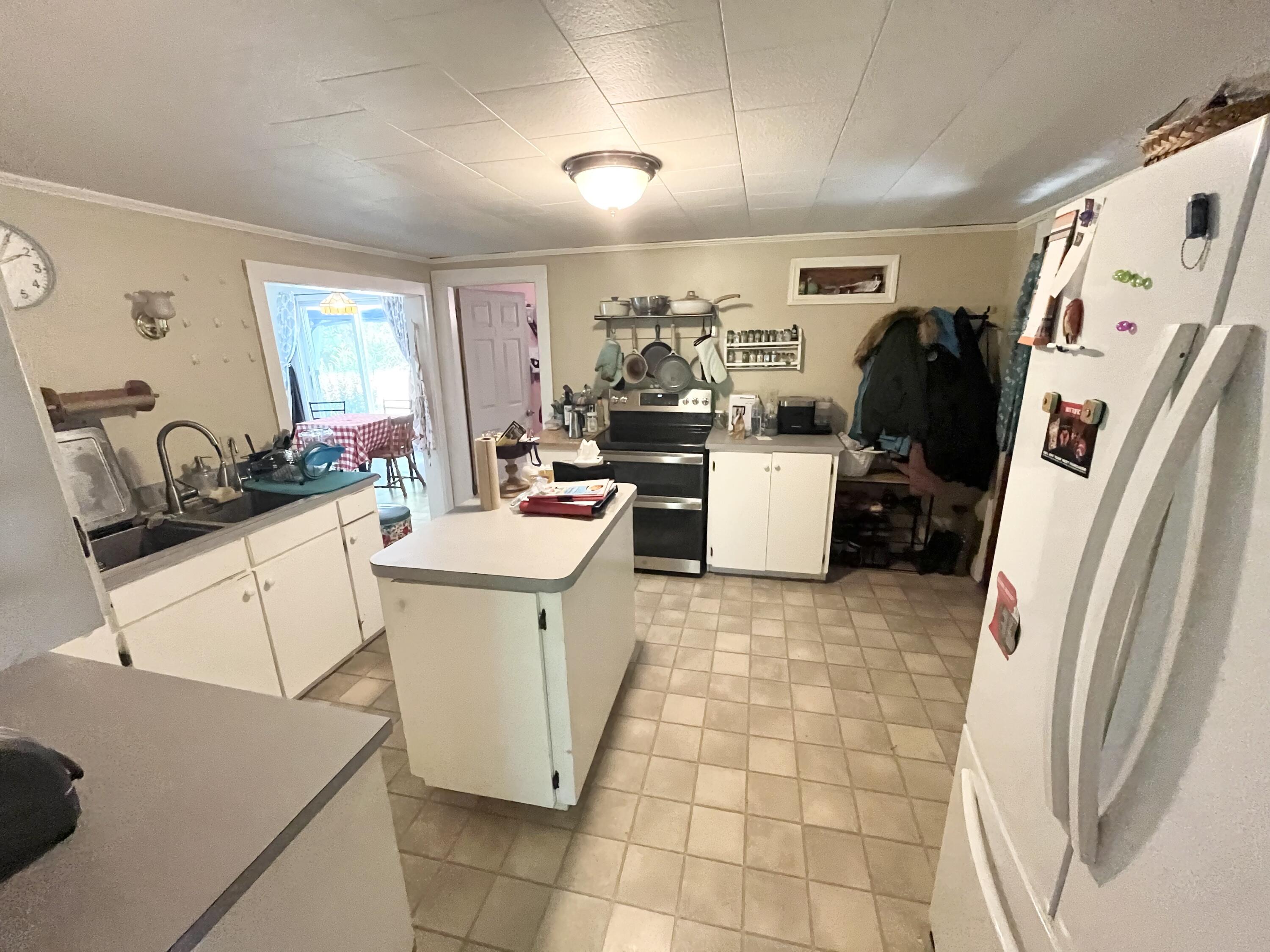 1183 River Road Property Photo 5