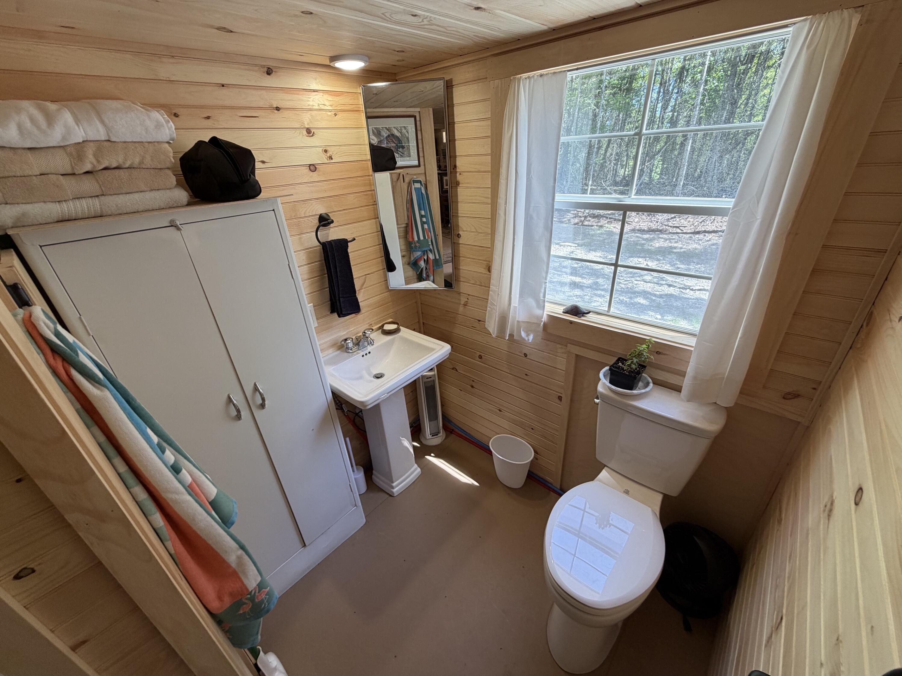 319 Shore Road Property Photo 8