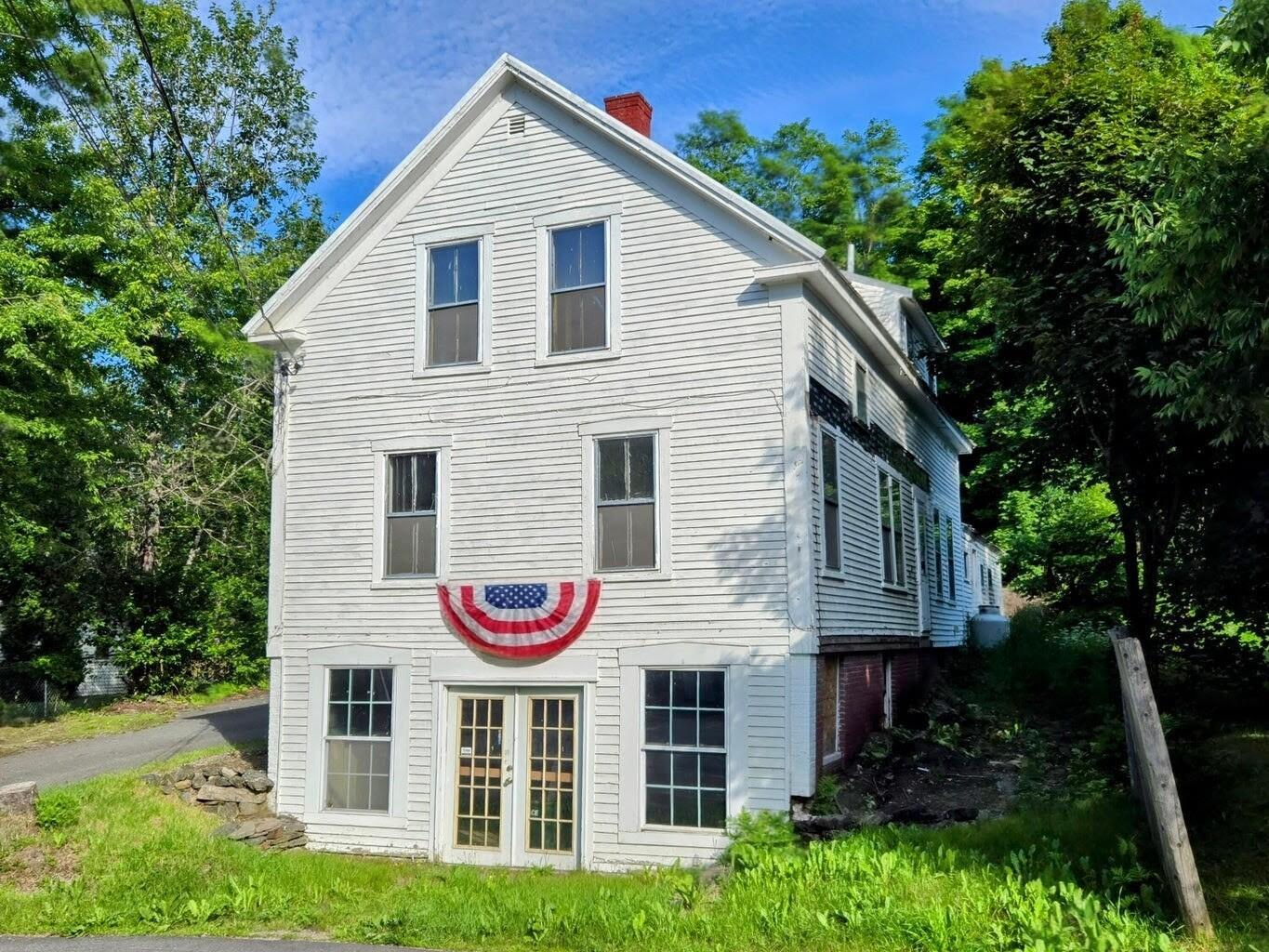 12 Depot Street Property Photo 2