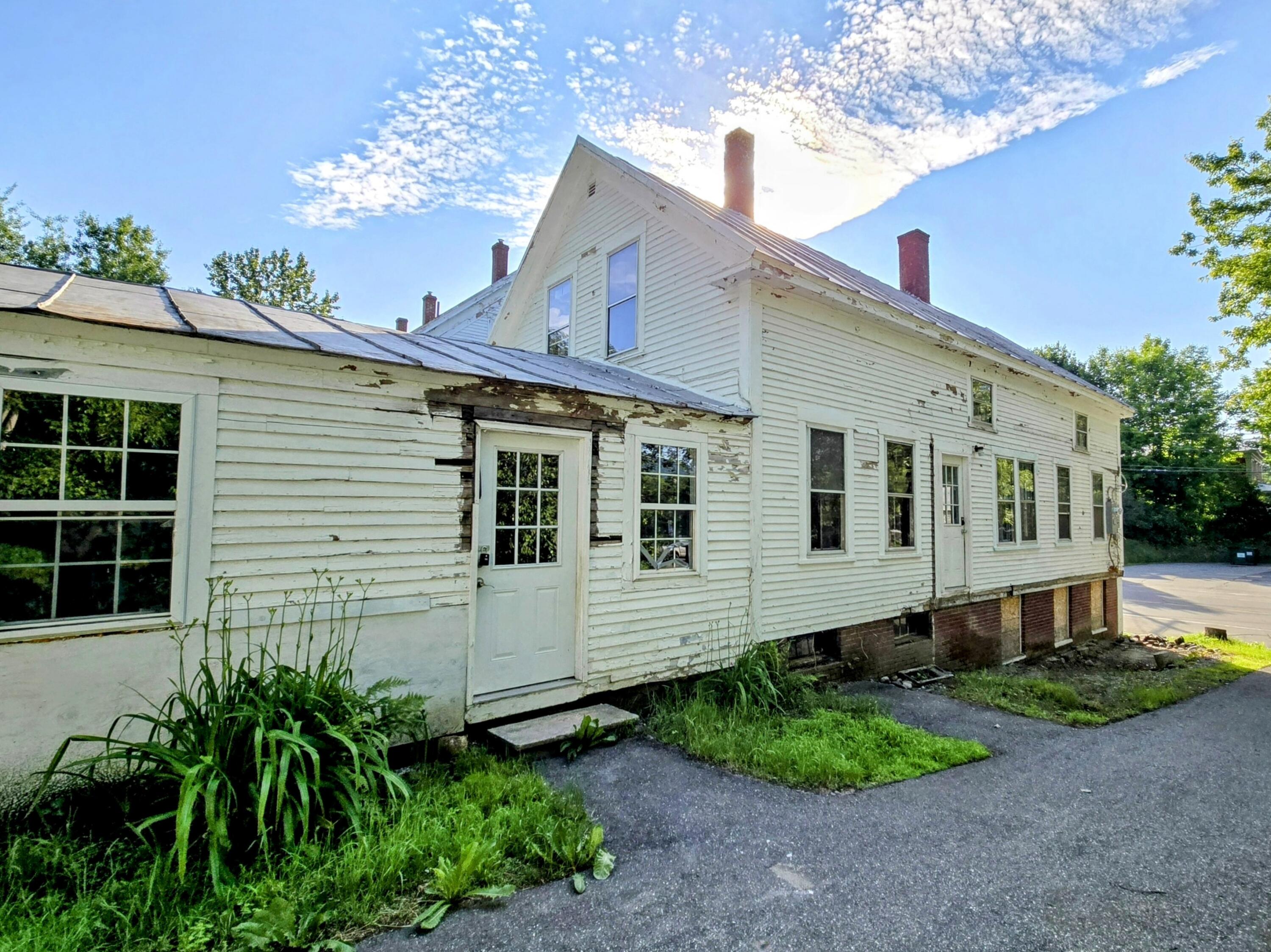 12 Depot Street Property Photo 6