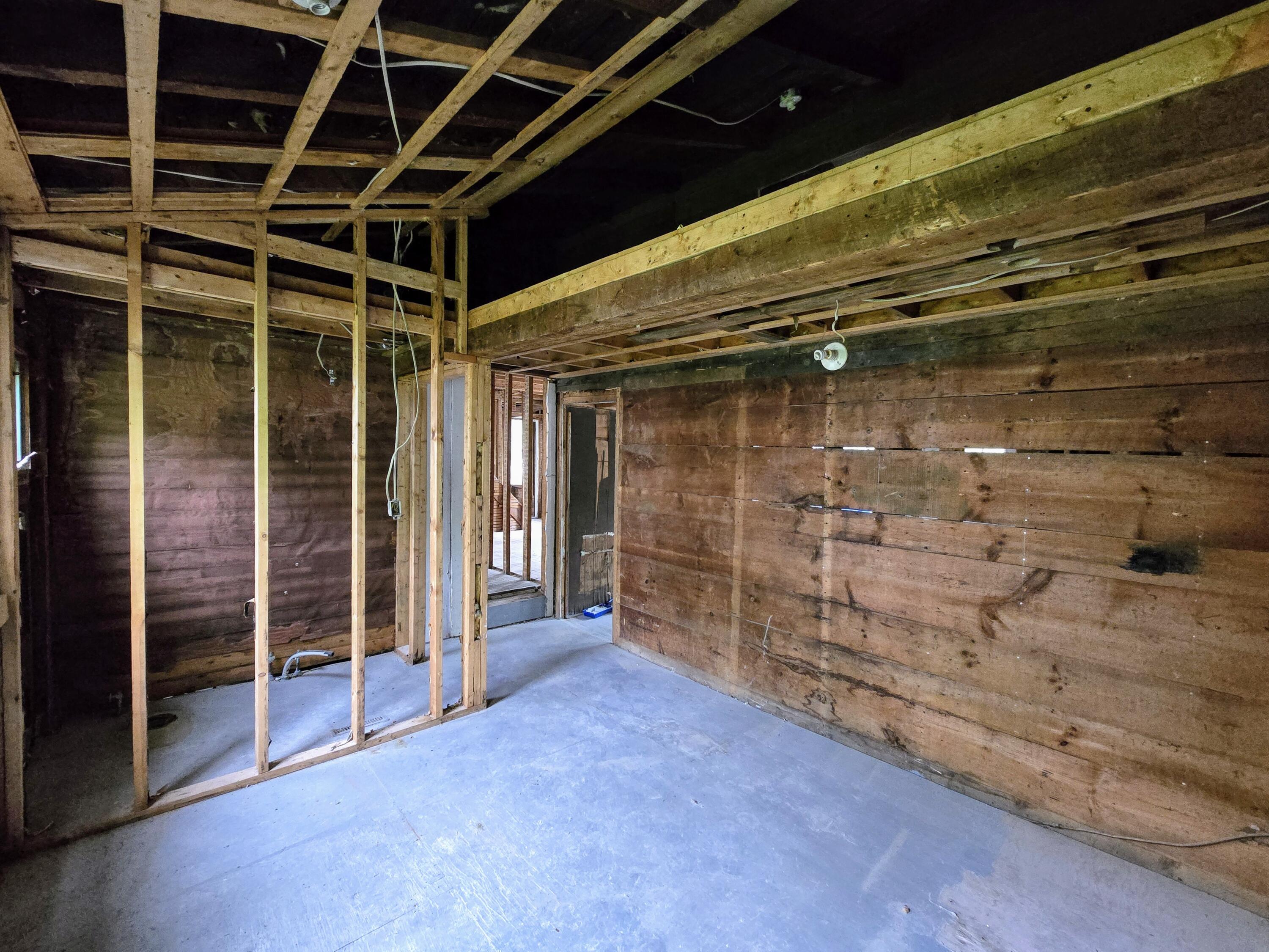 12 Depot Street Property Photo 34