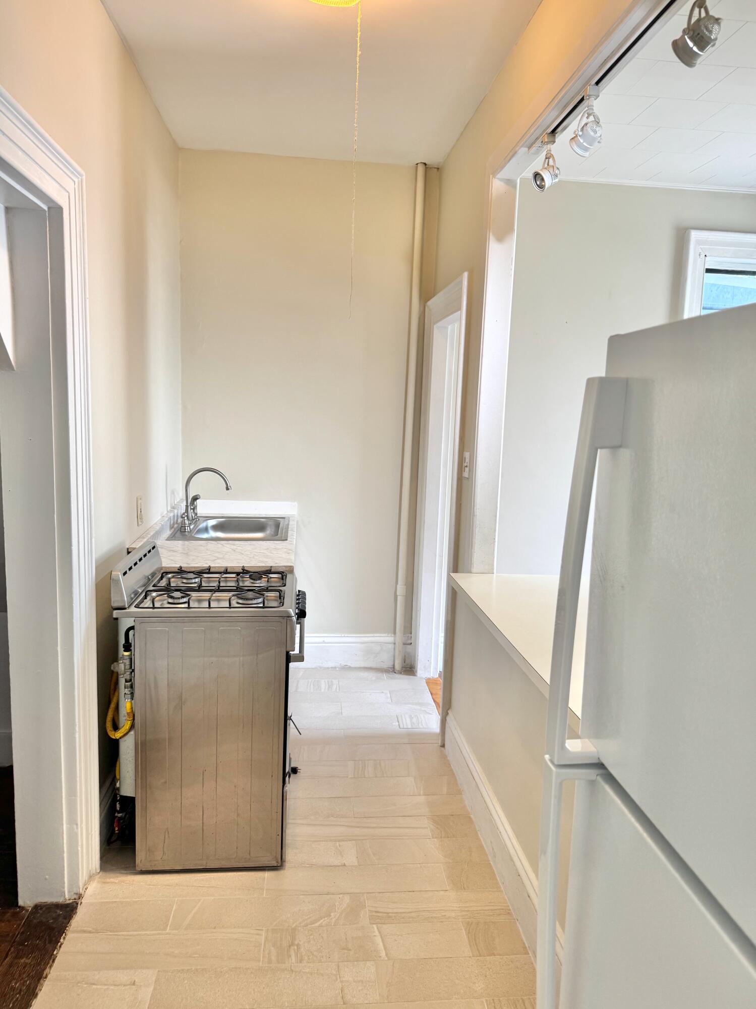 52 Carleton Street Property Photo 25