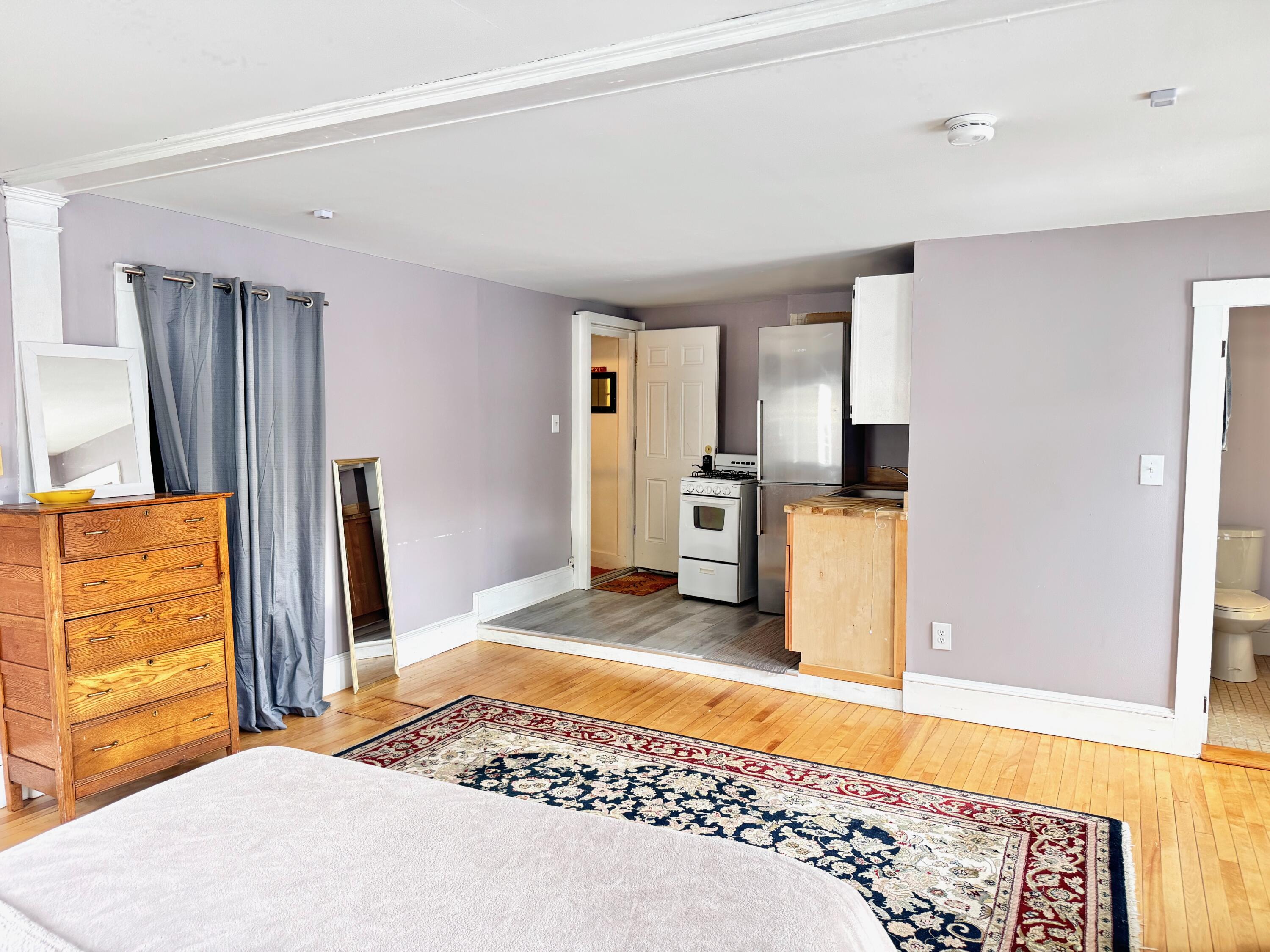 52 Carleton Street Property Photo 28