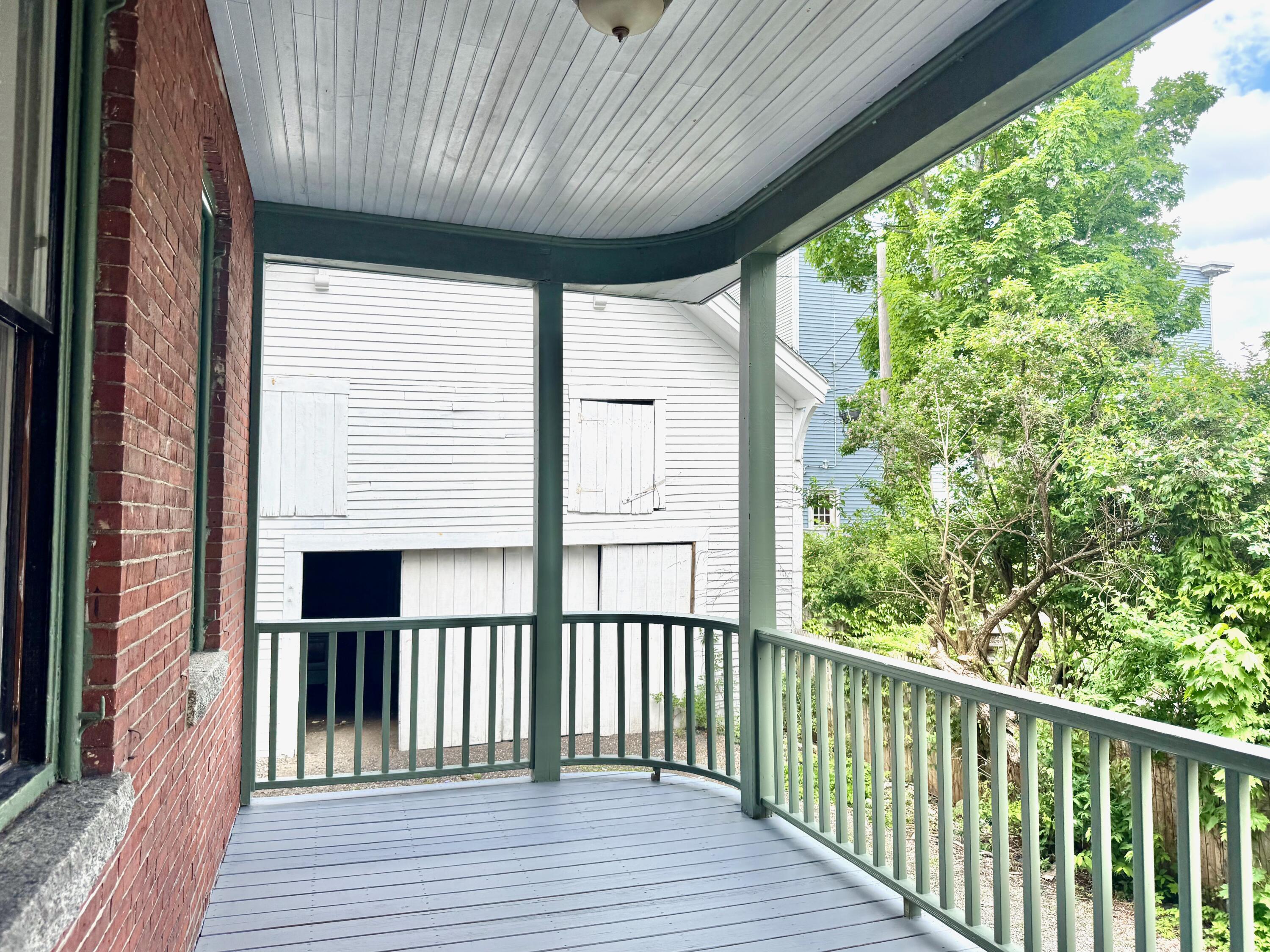 52 Carleton Street Property Photo 44