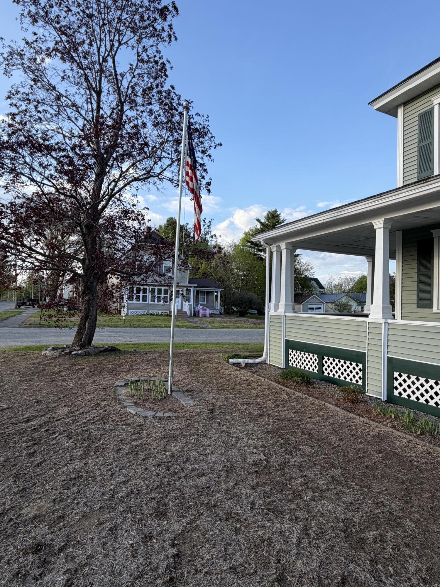 137 Maine Avenue Property Photo 3