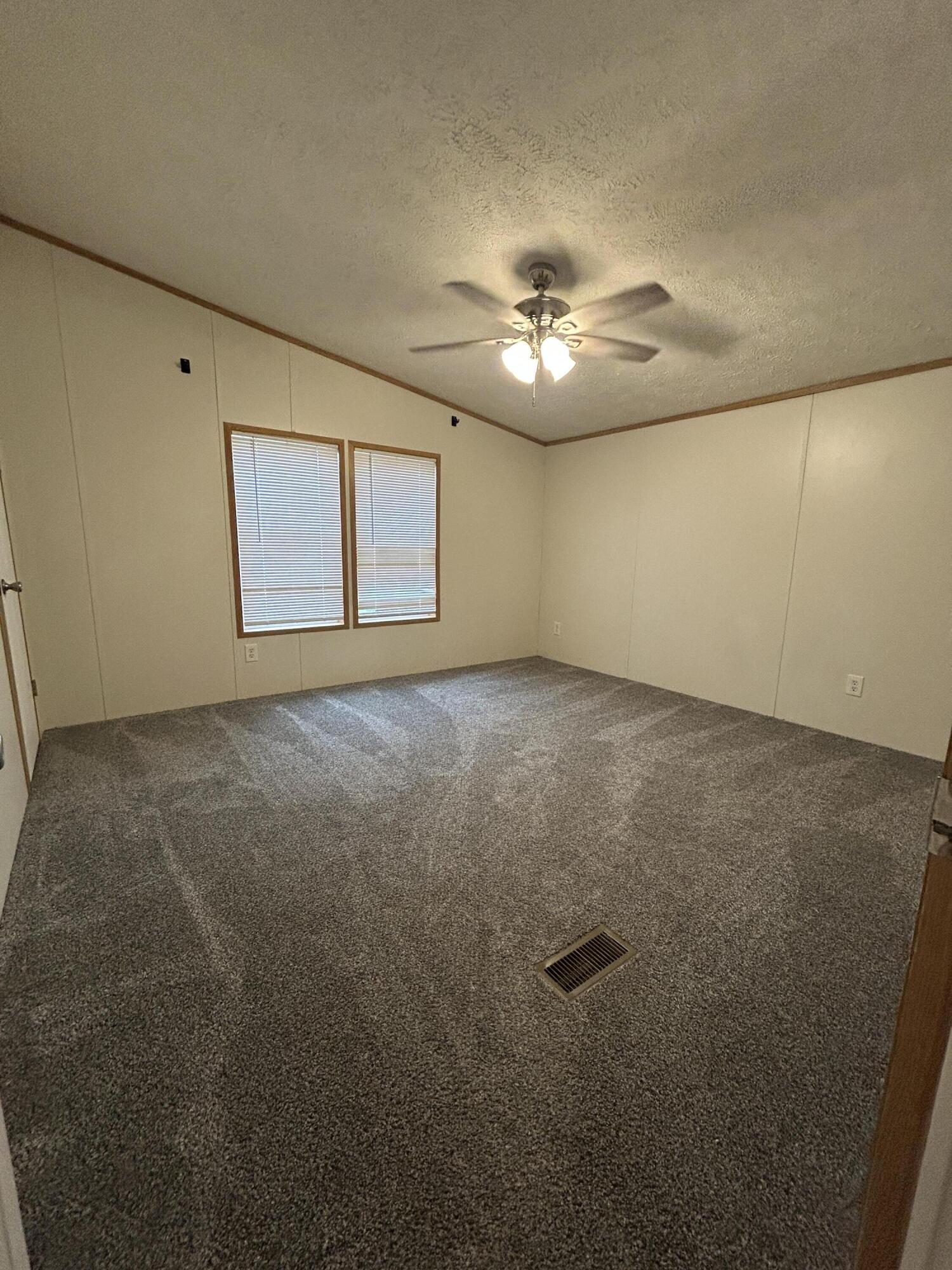 30 Franklin Parkway Property Photo 11