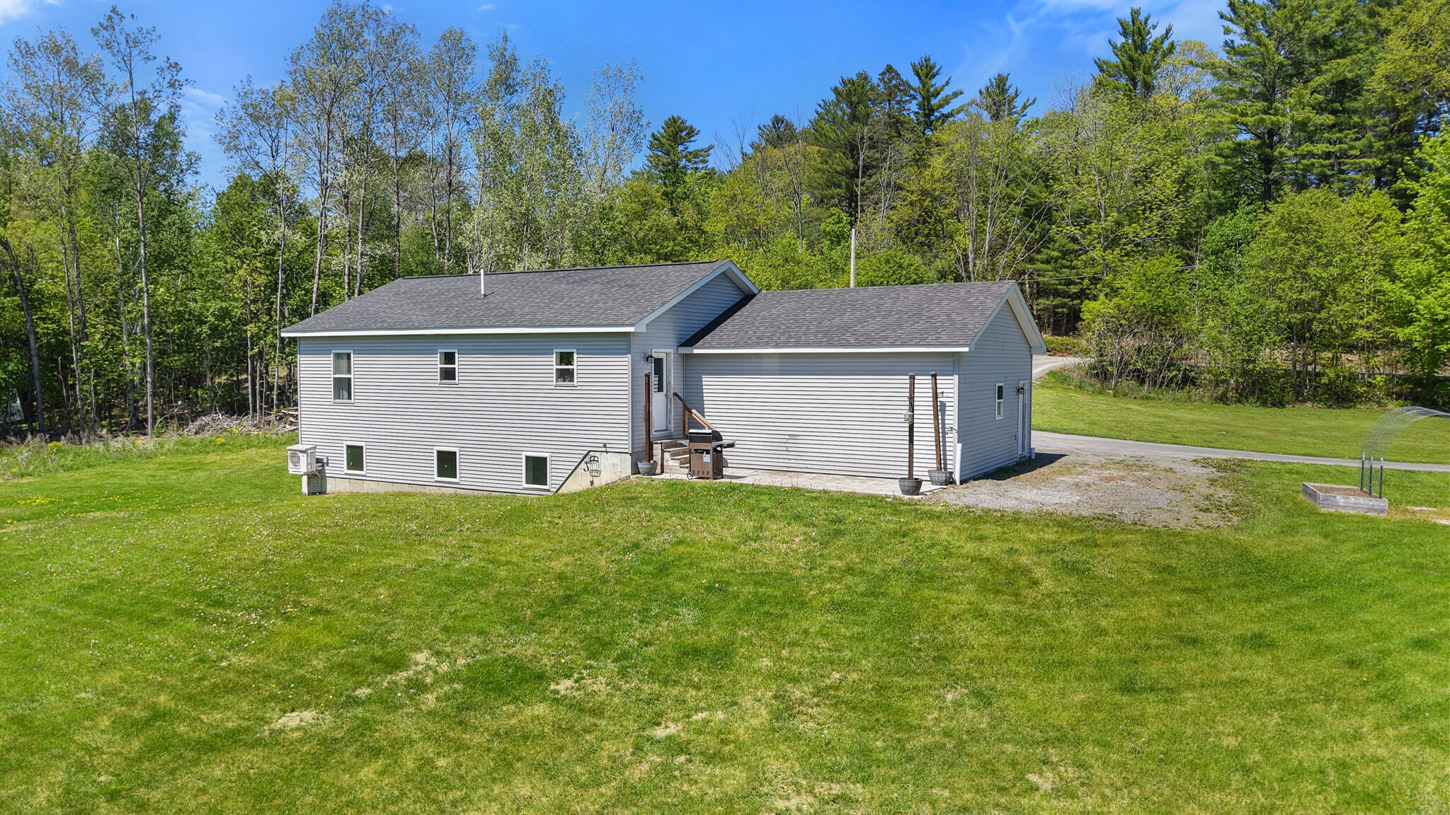 32 Pond Road Property Photo 9