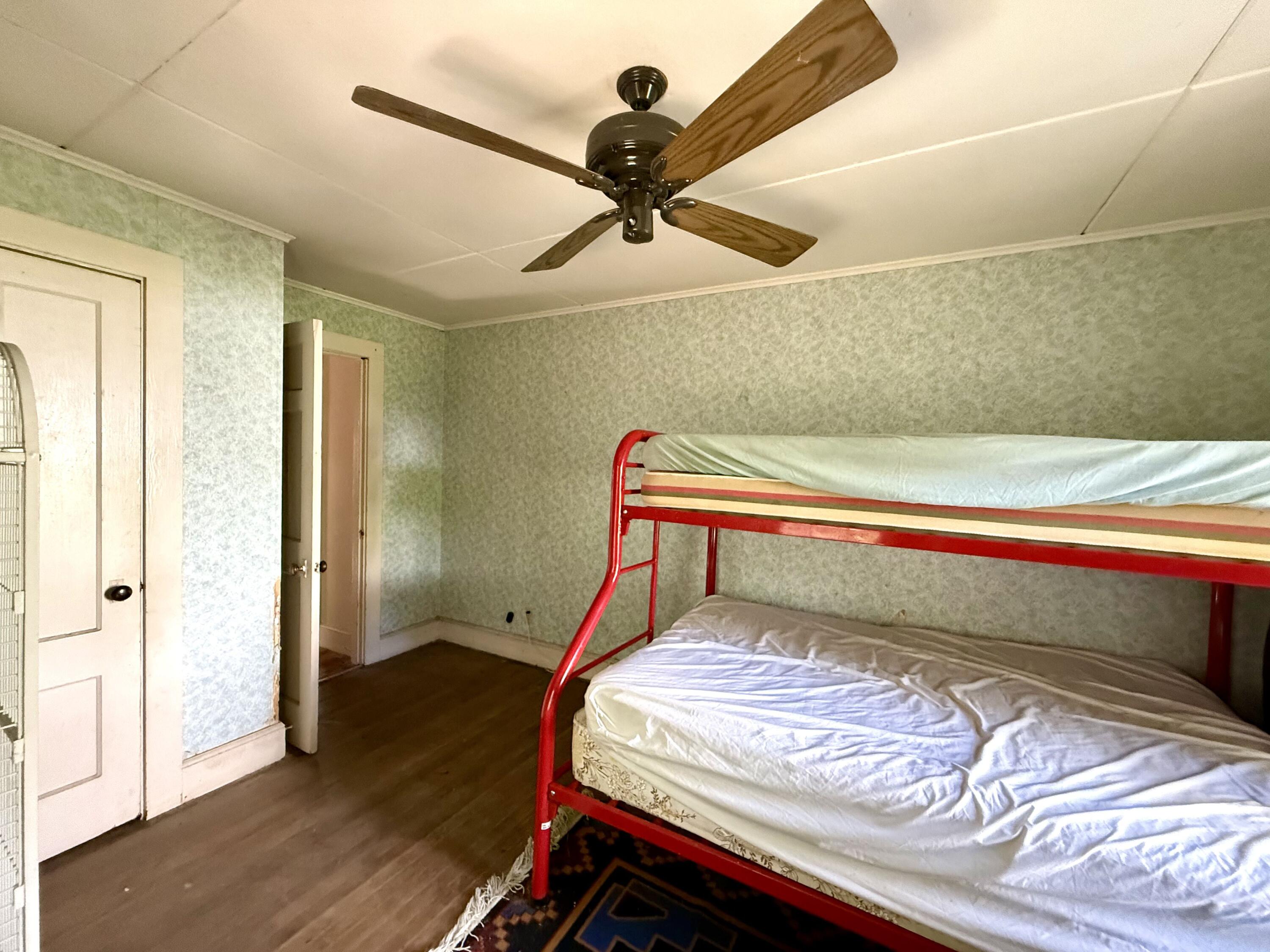 6 Meyer Street Property Photo 21