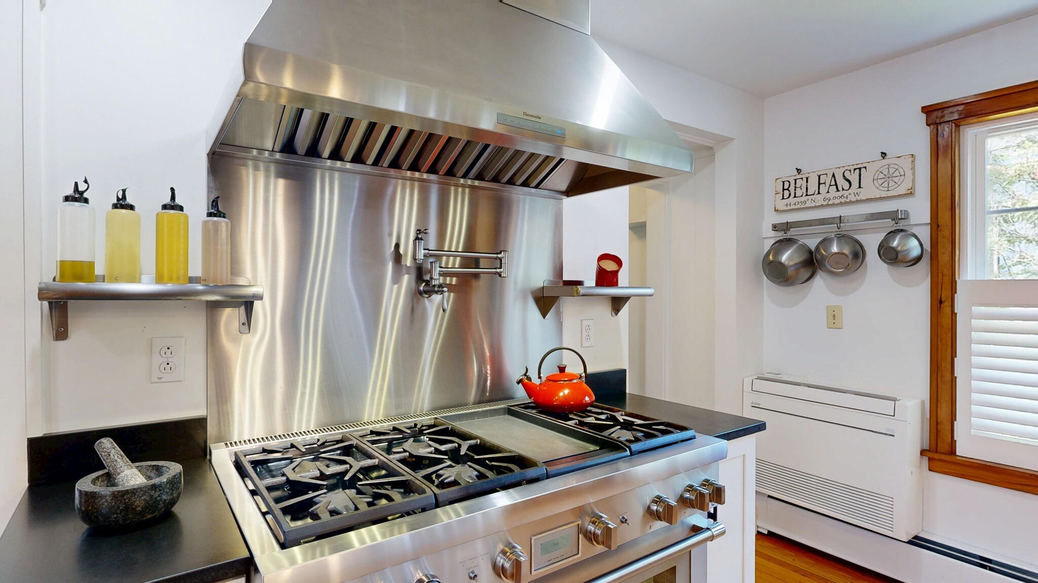 75 Court Street Property Photo 10