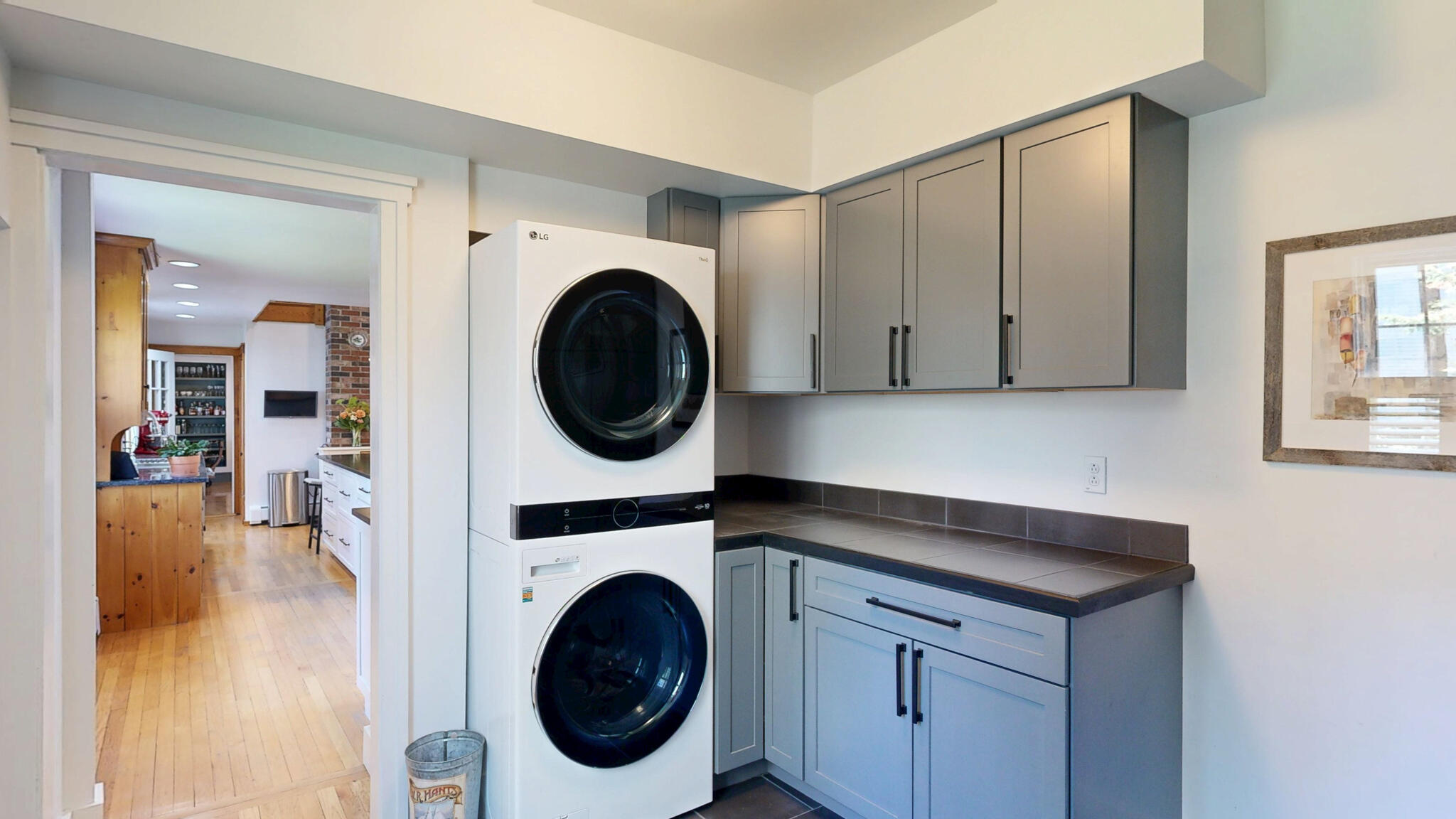75 Court Street Property Photo 22
