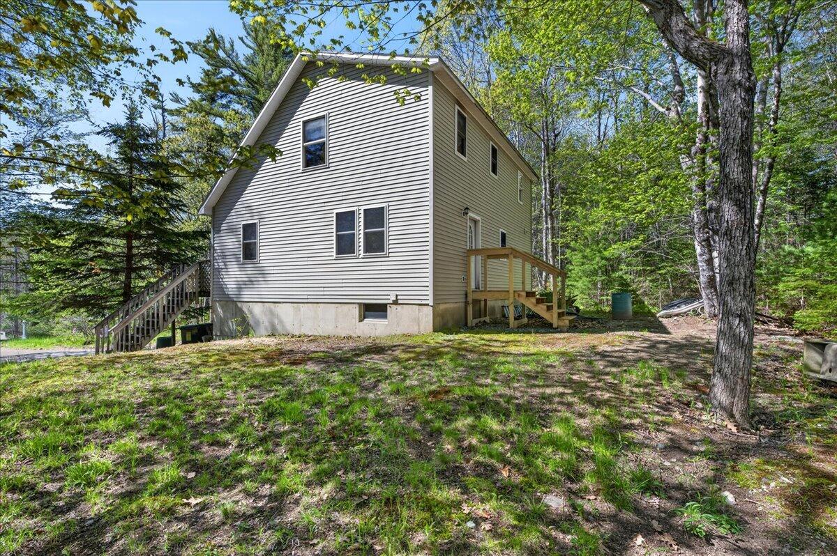 571 Crooked Road Property Photo 2