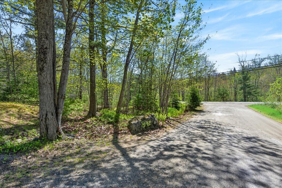 571 Crooked Road Property Photo 7