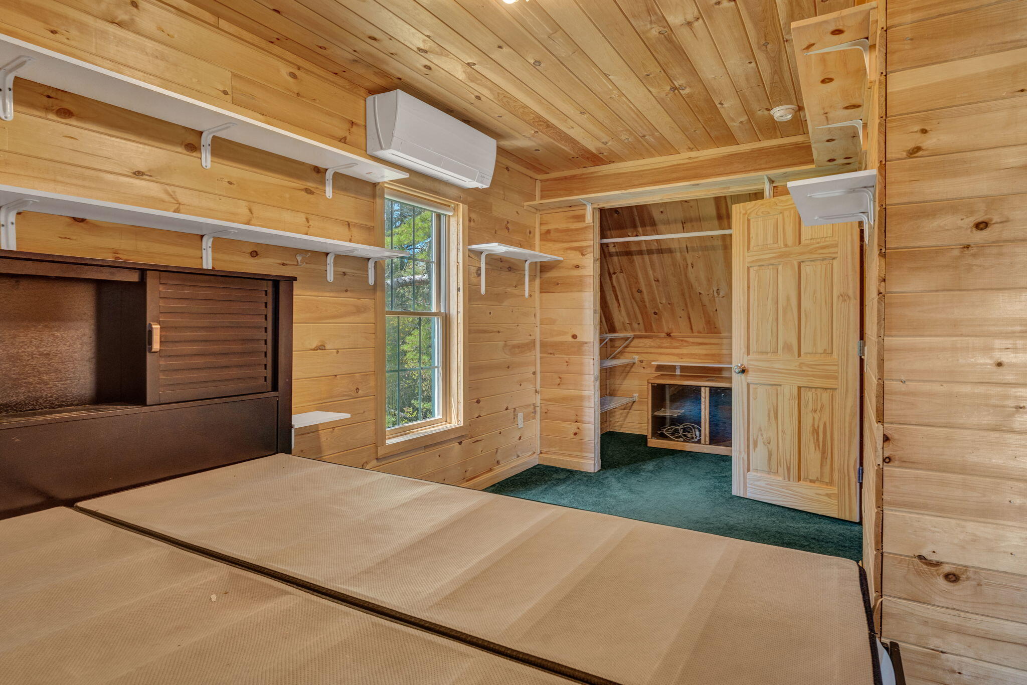 137 W Franklin Road Property Photo 54