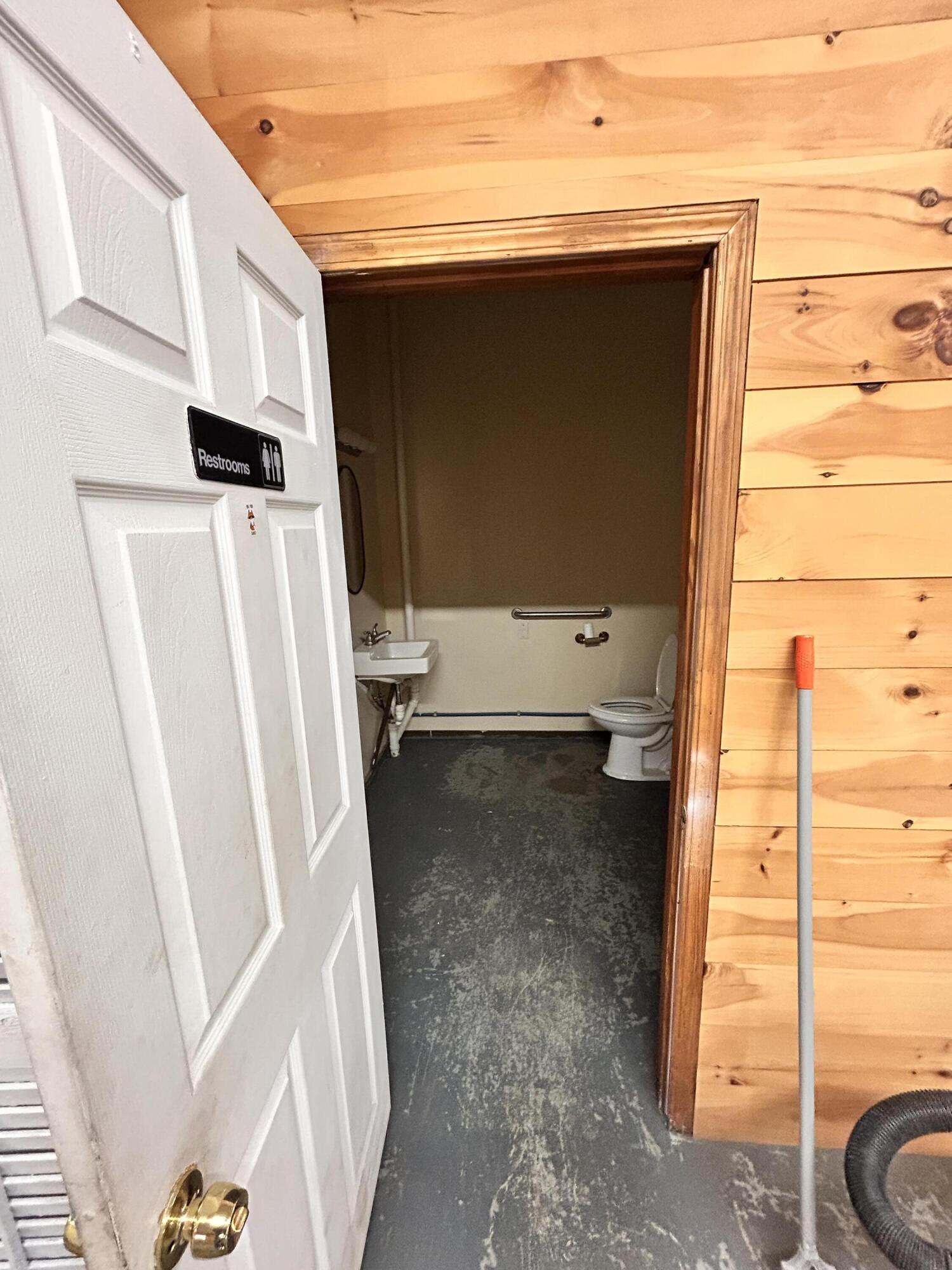 502 Moosehead Trail Highway Property Photo 10