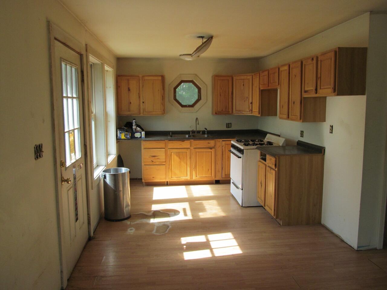 475 Redding Road Property Photo 7