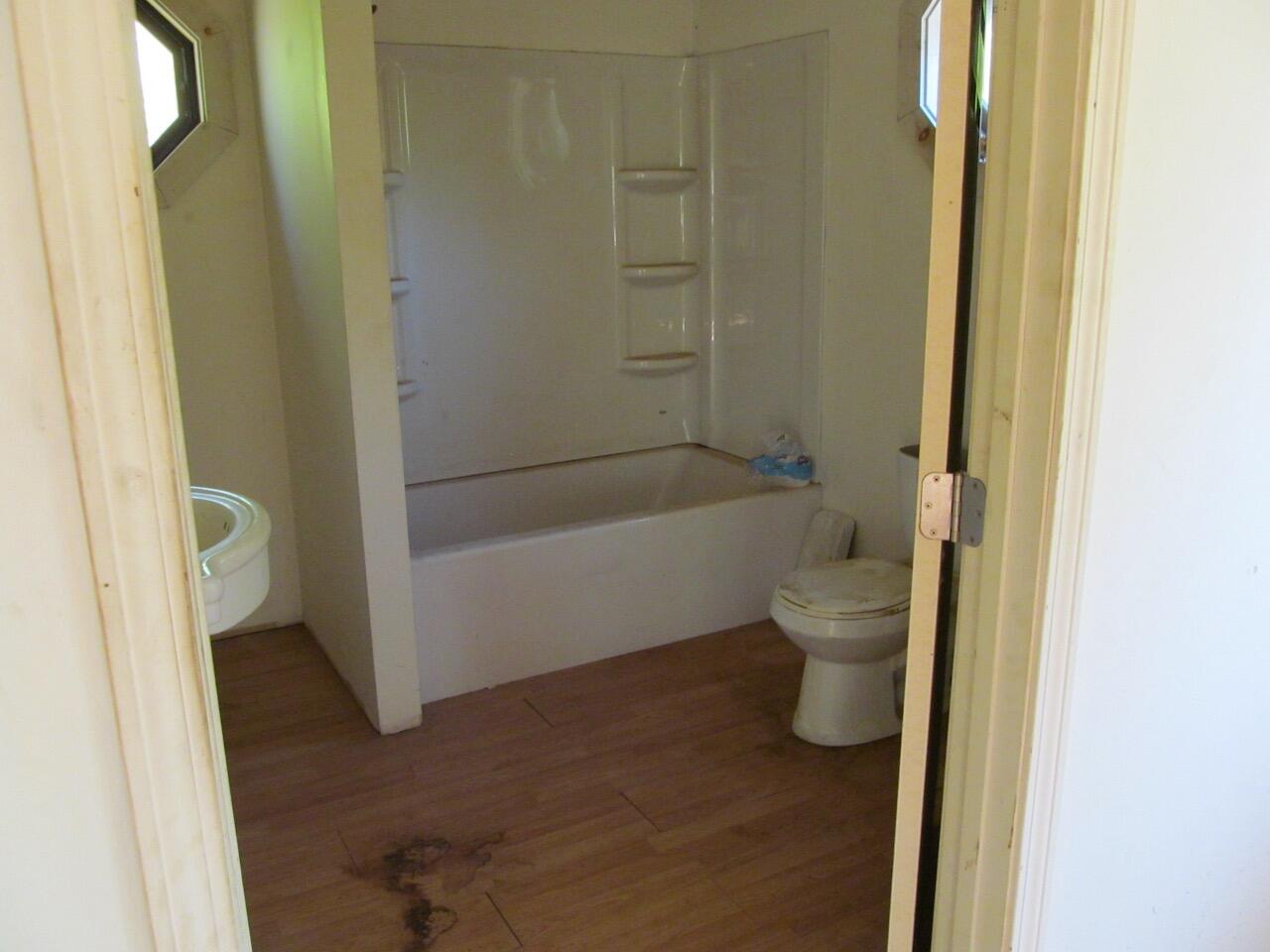 475 Redding Road Property Photo 9