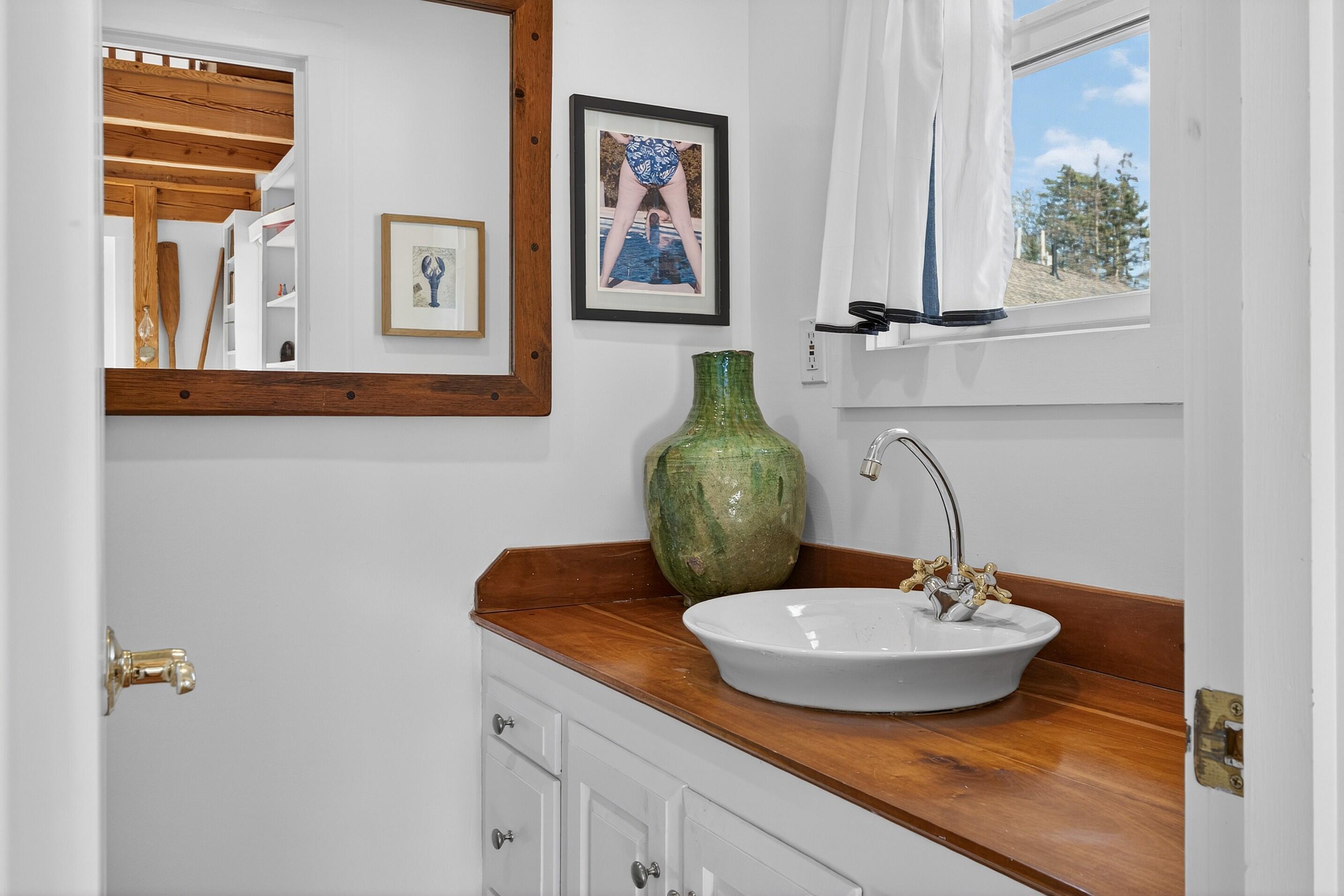 78 West Street Property Photo 35