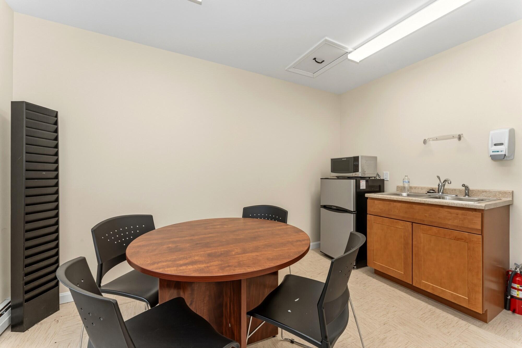 8 Gilpatrick Road Property Photo 10