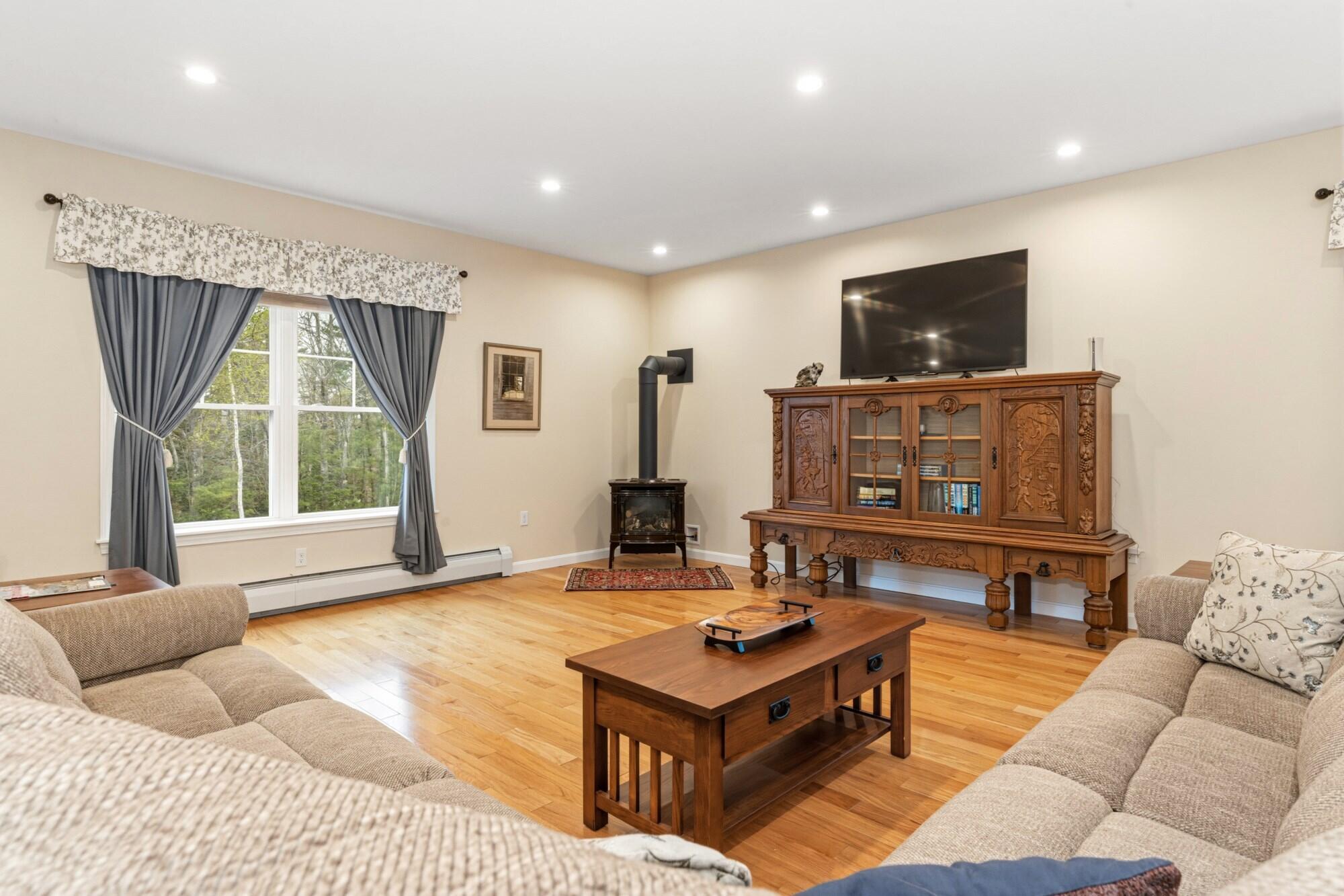 8 Gilpatrick Road Property Photo 44