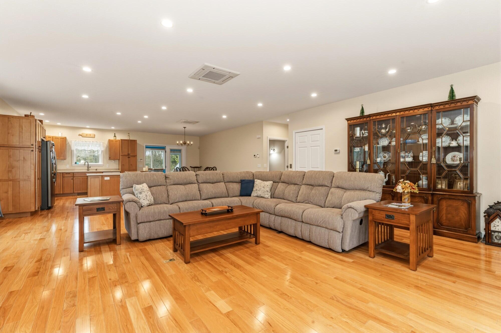 8 Gilpatrick Road Property Photo 46