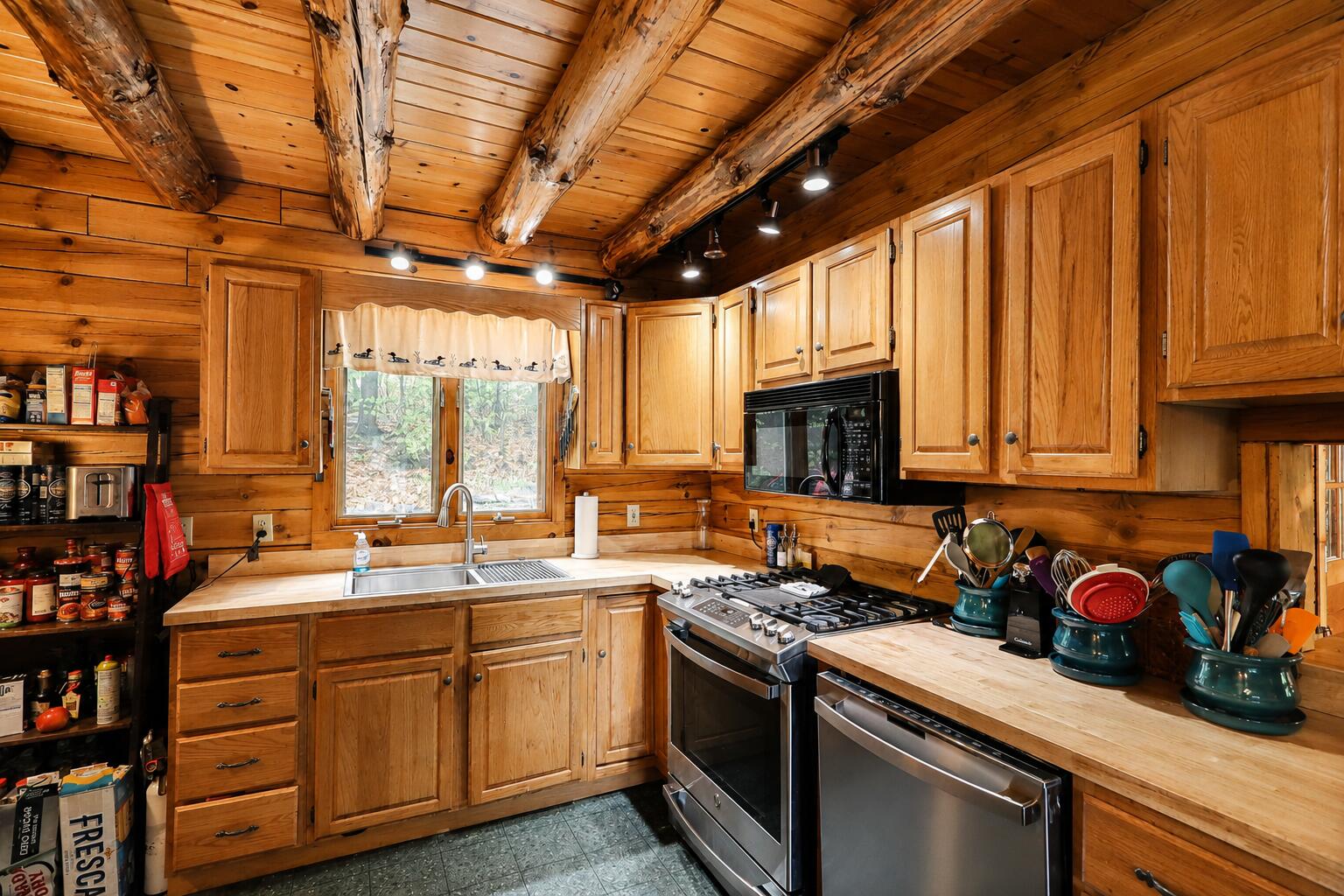567 Big Moose Pt Road Property Photo 11