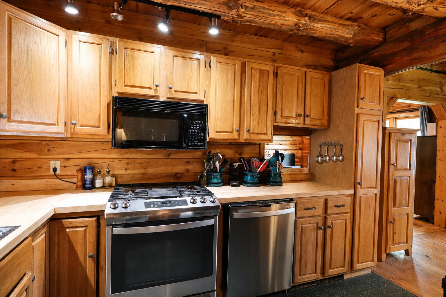 567 Big Moose Pt Road Property Photo 12
