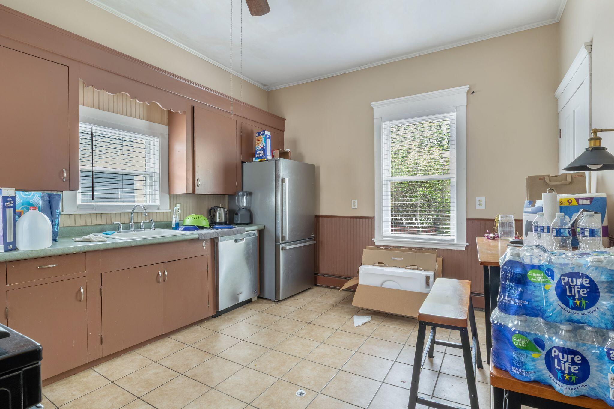 75 Carleton Street Property Photo 39